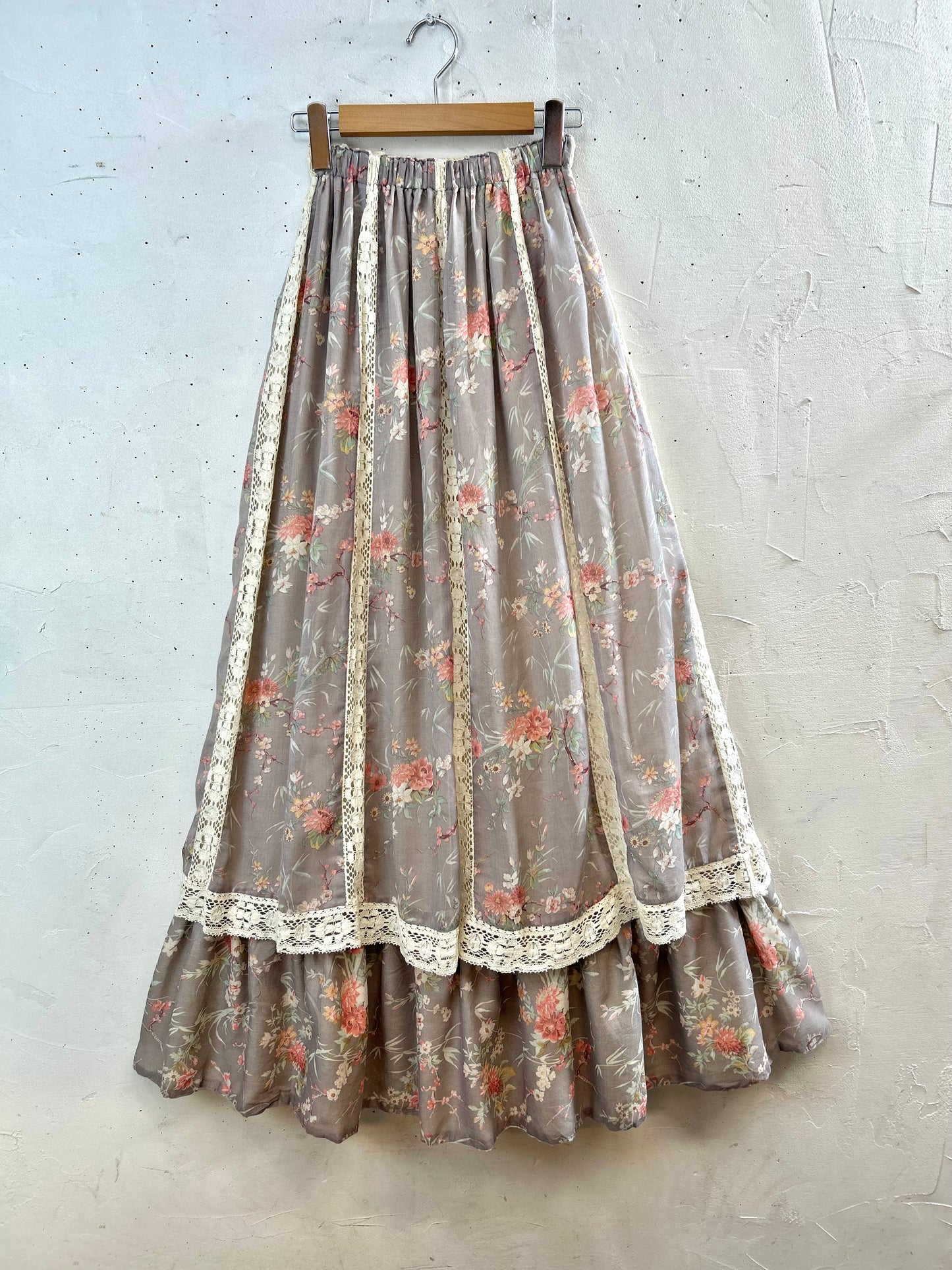 '70s Vintage Tiered Skirt [D30032]