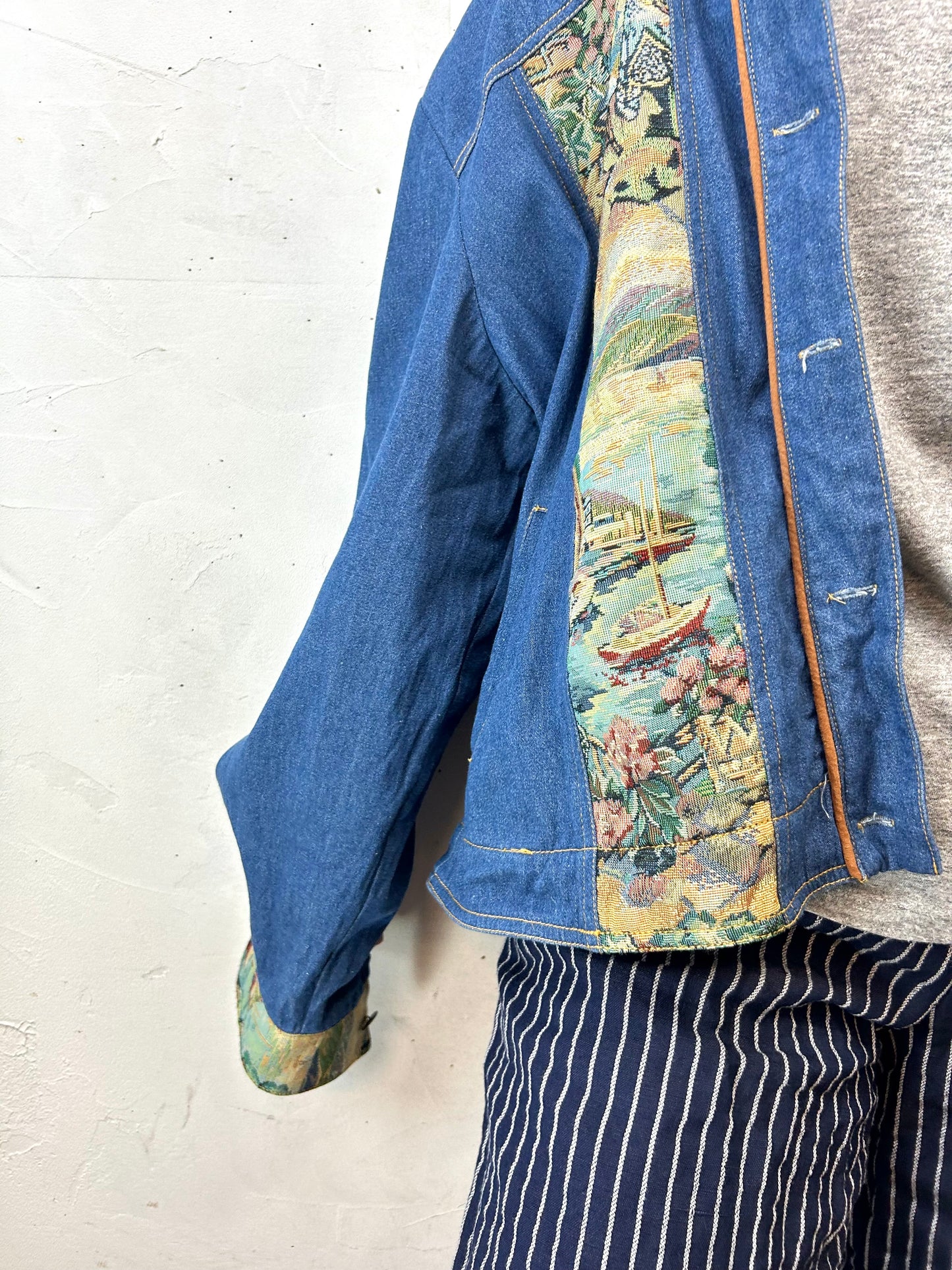 Vintage Denim Jacket [H28285]