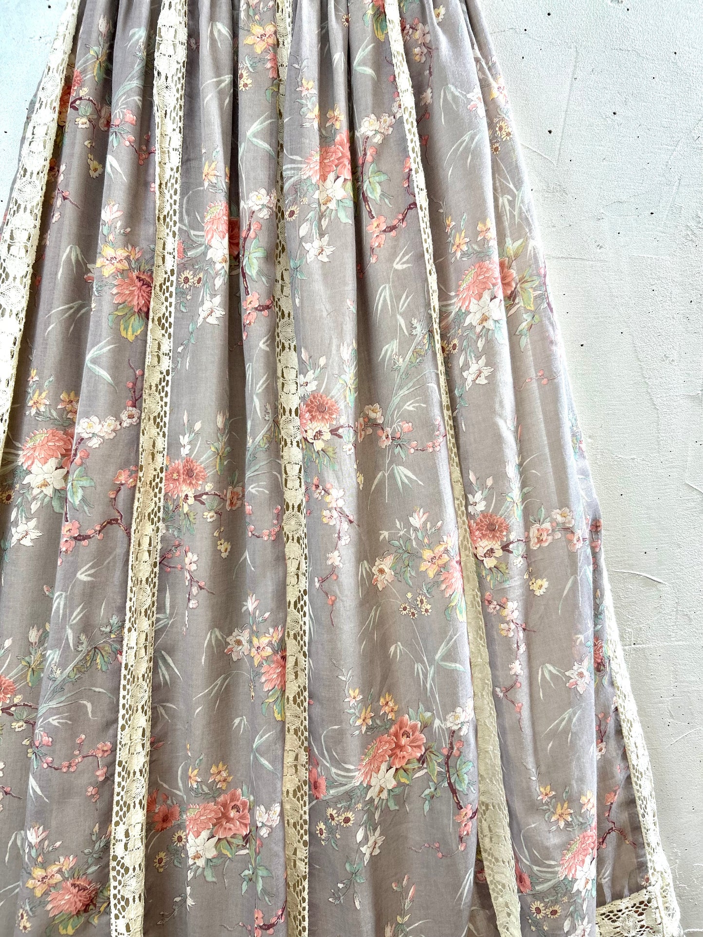 '70s Vintage Tiered Skirt [D30032]
