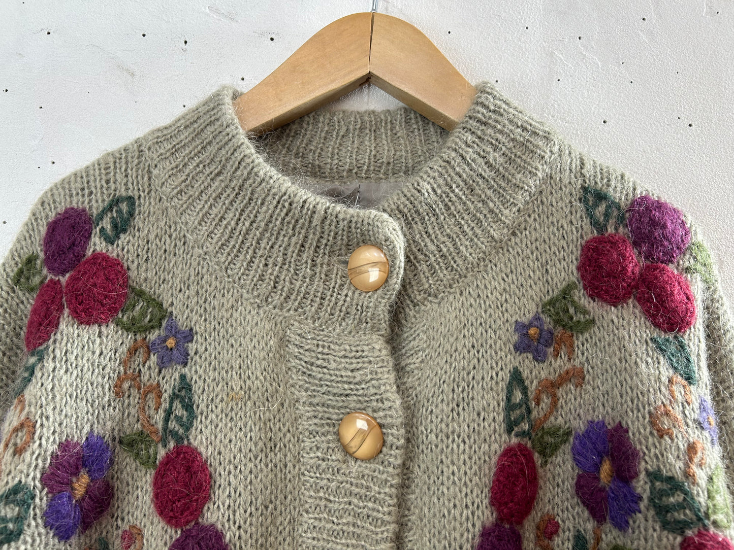 Vintage Knit Cardigan [A29395]