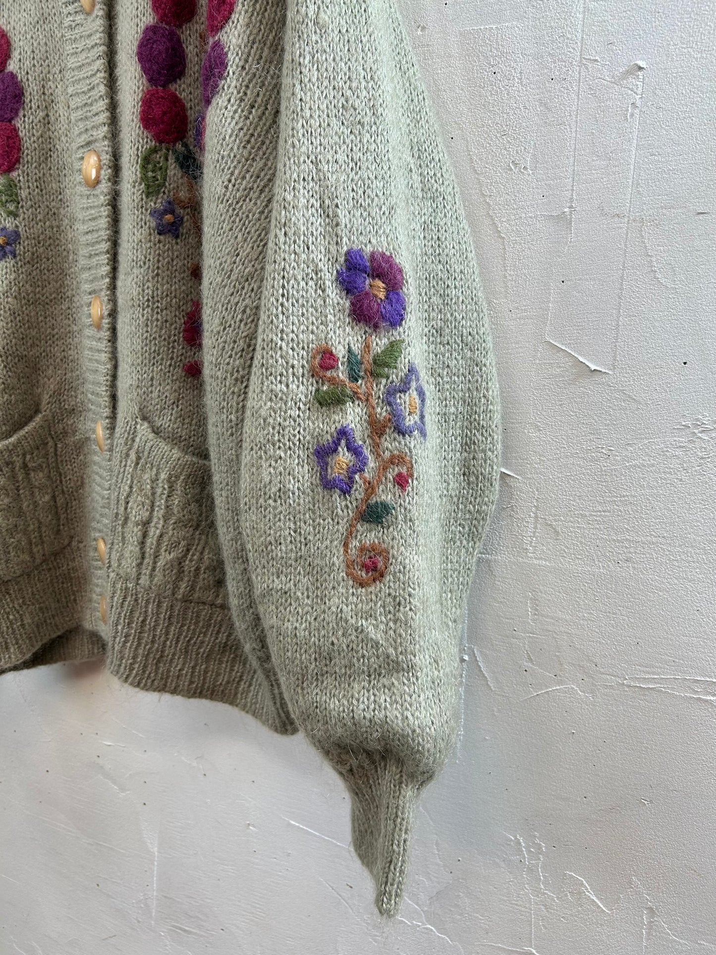 Vintage Knit Cardigan [A29395]