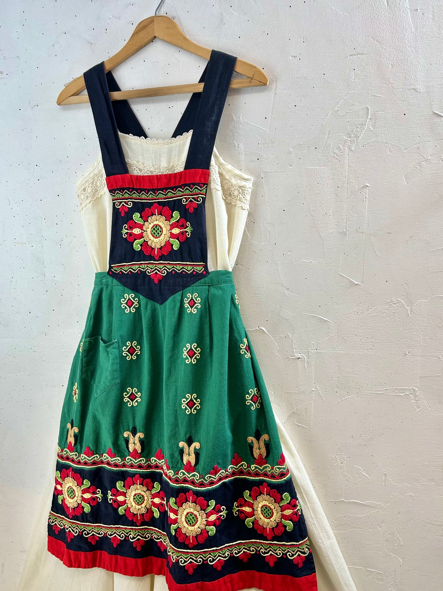 Vintage Embroidery Apron [G30697]