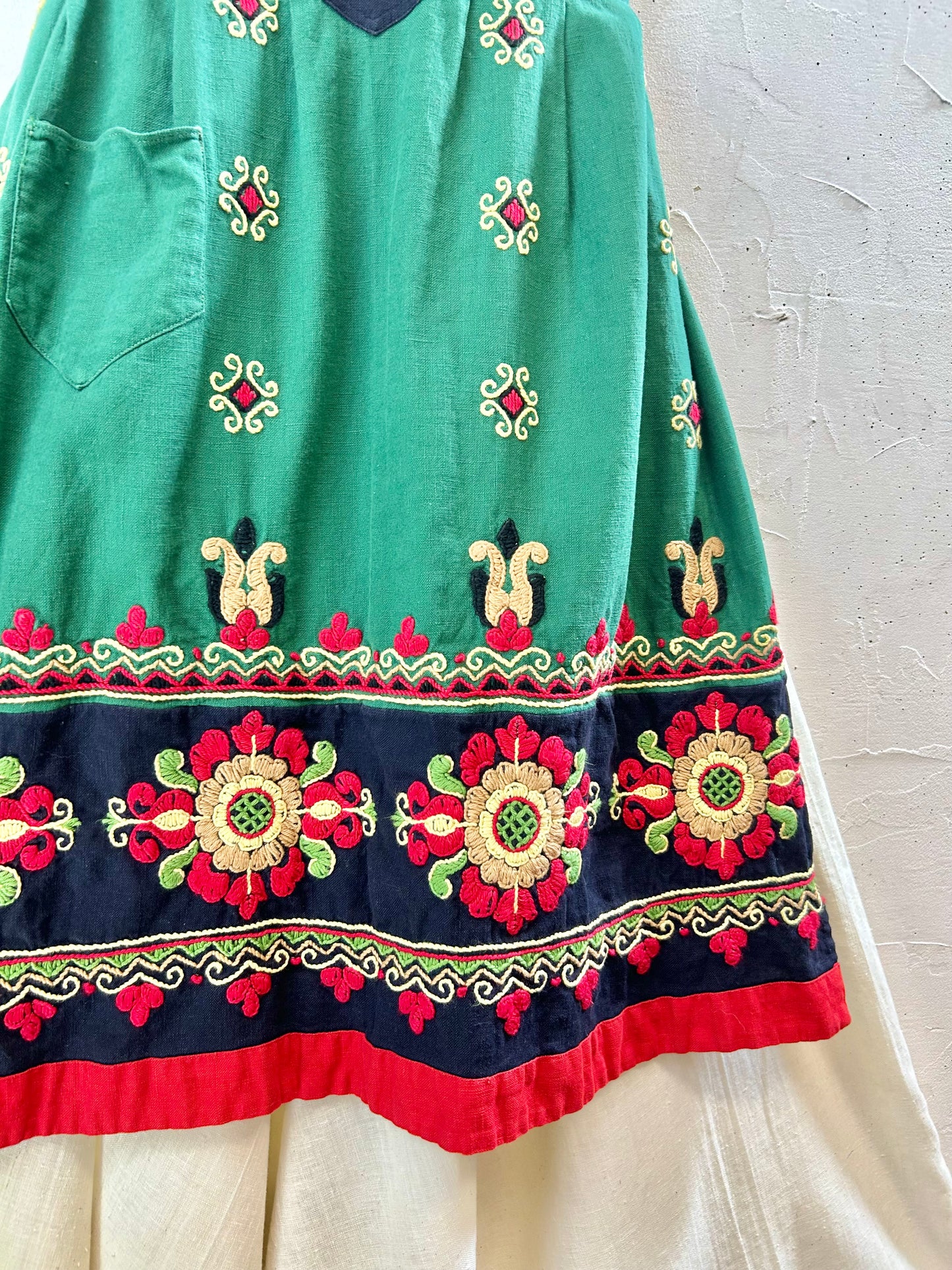 Vintage Embroidery Apron [G30697]