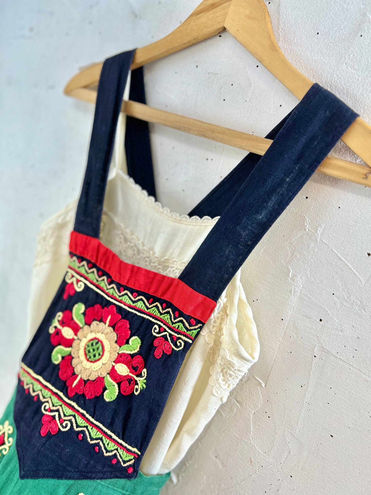 Vintage Embroidery Apron [G30697]