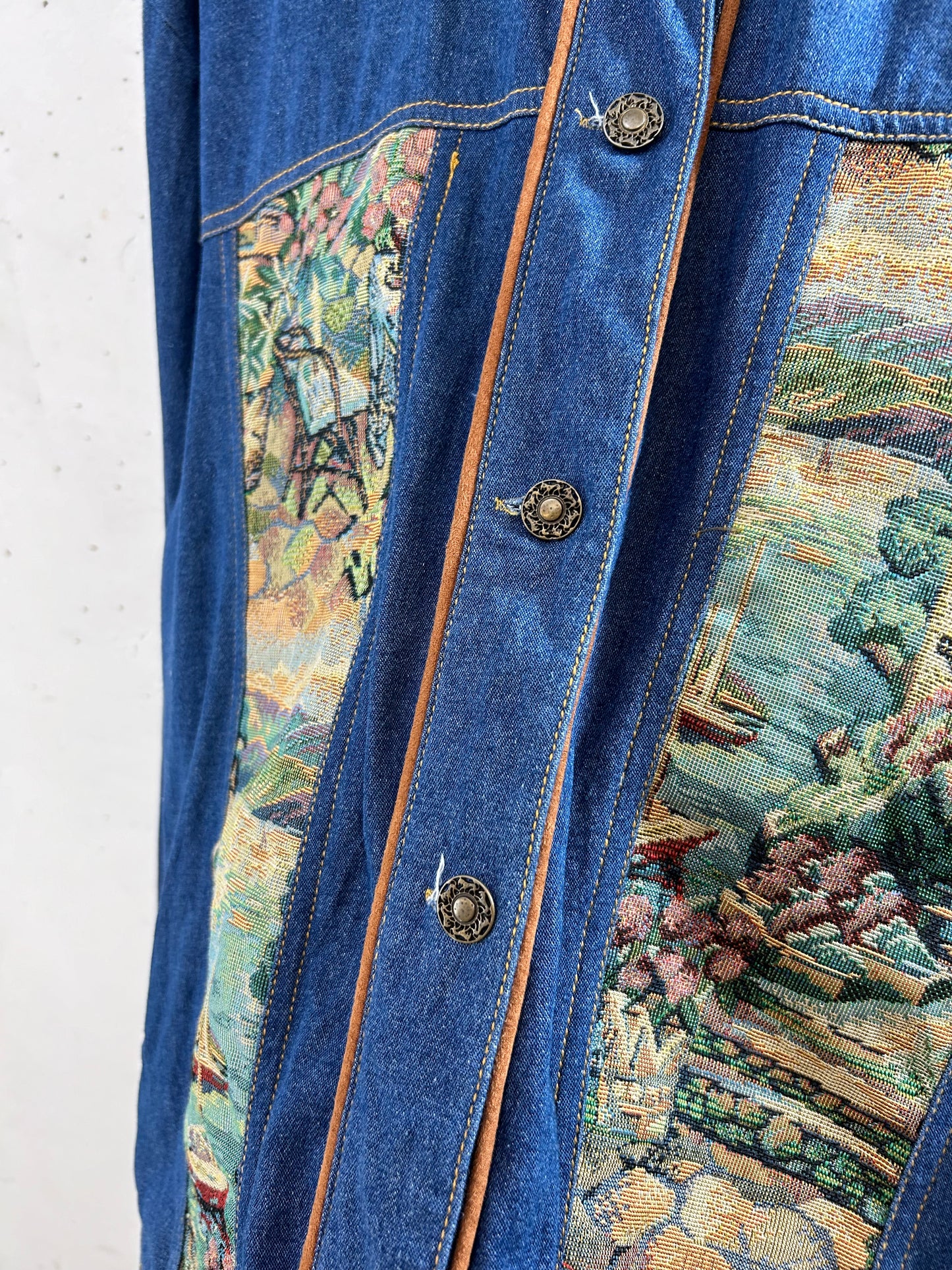 Vintage Denim Jacket [H28285]