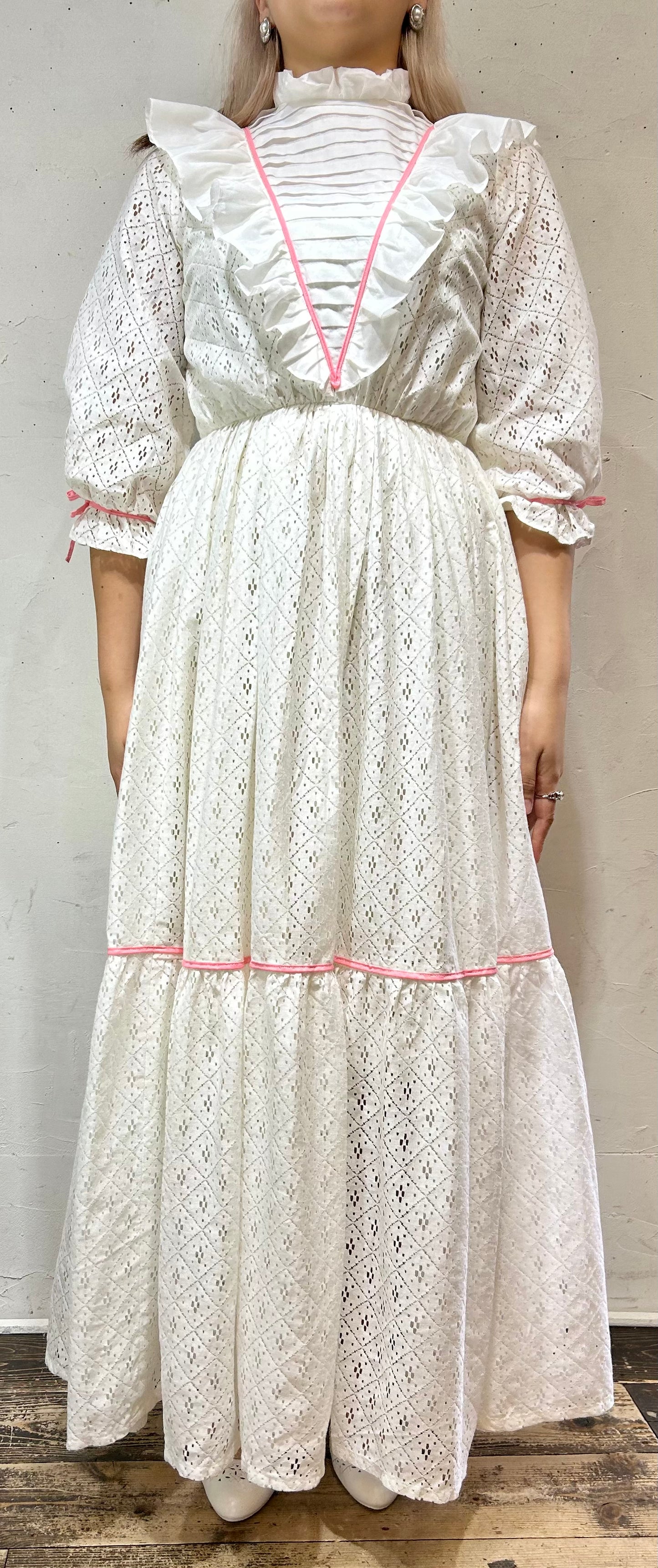 ’70s Vintage Lace Dress [C26609]