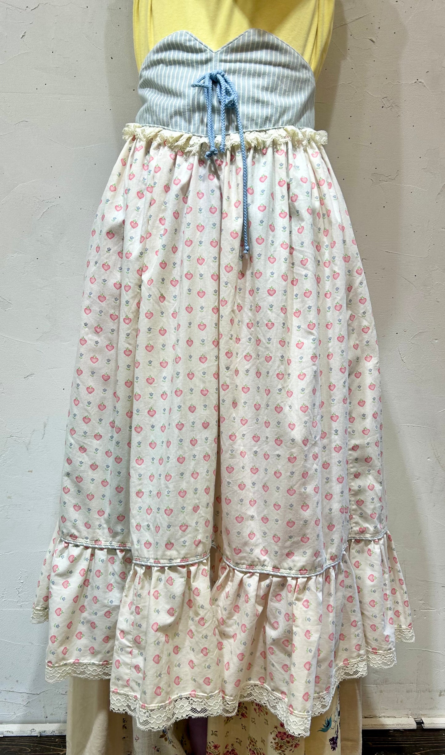 Vintage Apron [A25910]