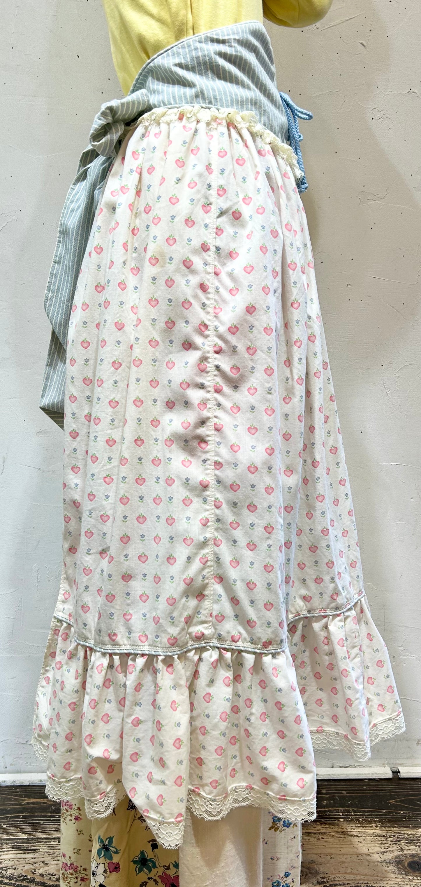 Vintage Apron [A25910]