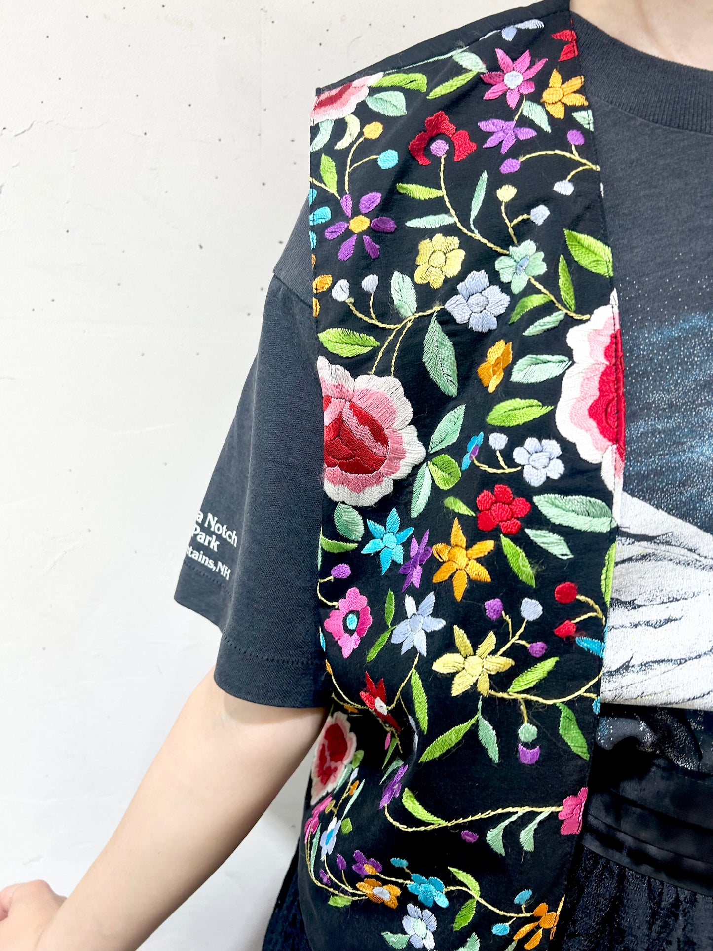 Vintage Flower Embroidery Vest 〜GERARD BY PeGe〜 [I25042]