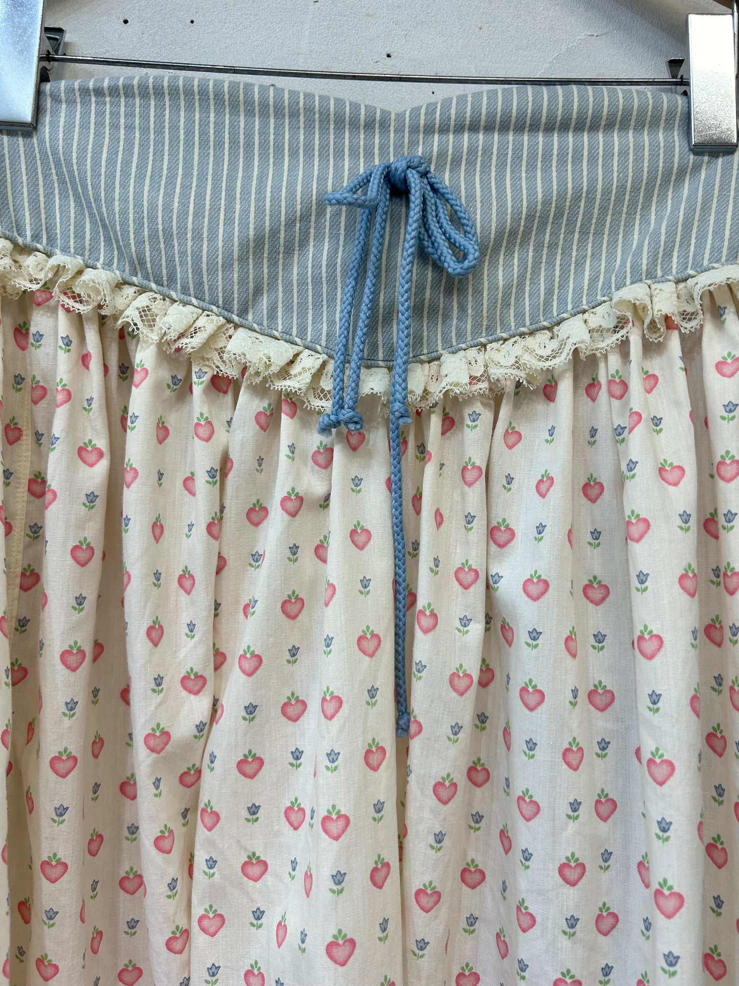 Vintage Apron [A25910]