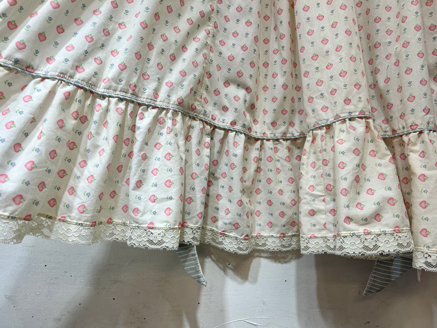 Vintage Apron [A25910]