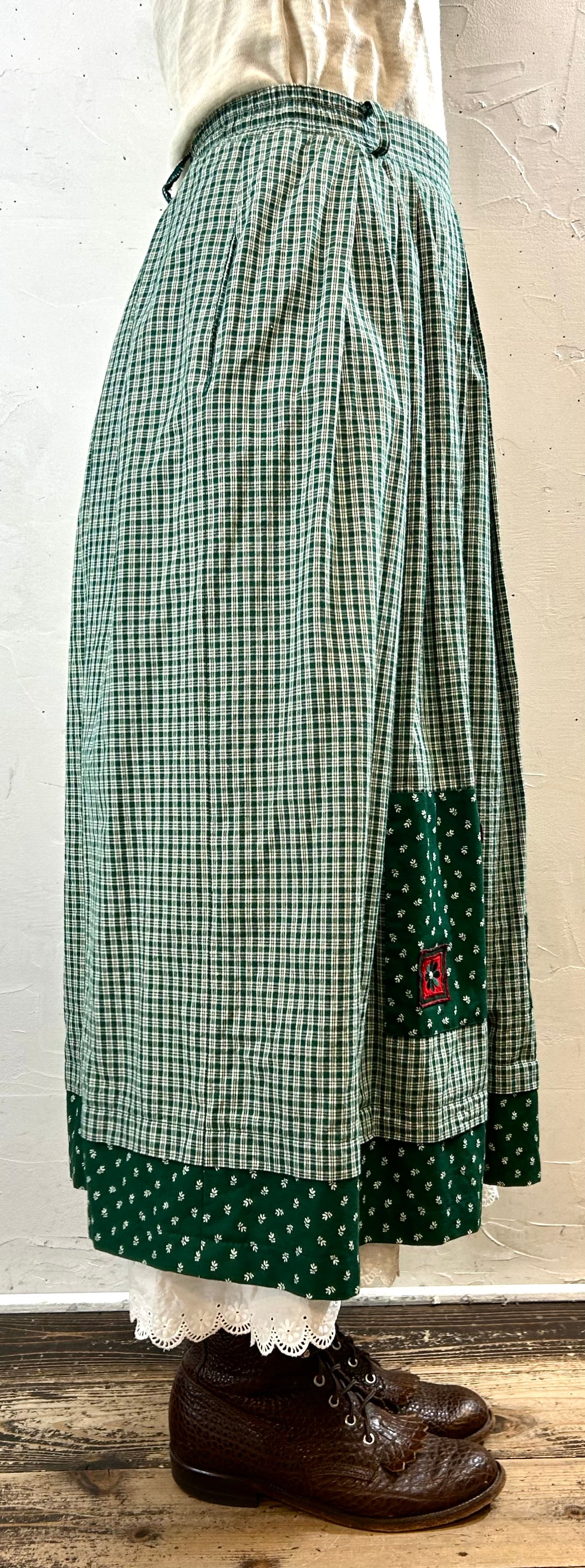 Vintage Tyrol Skirt MADE IN GERMANY [H28303]