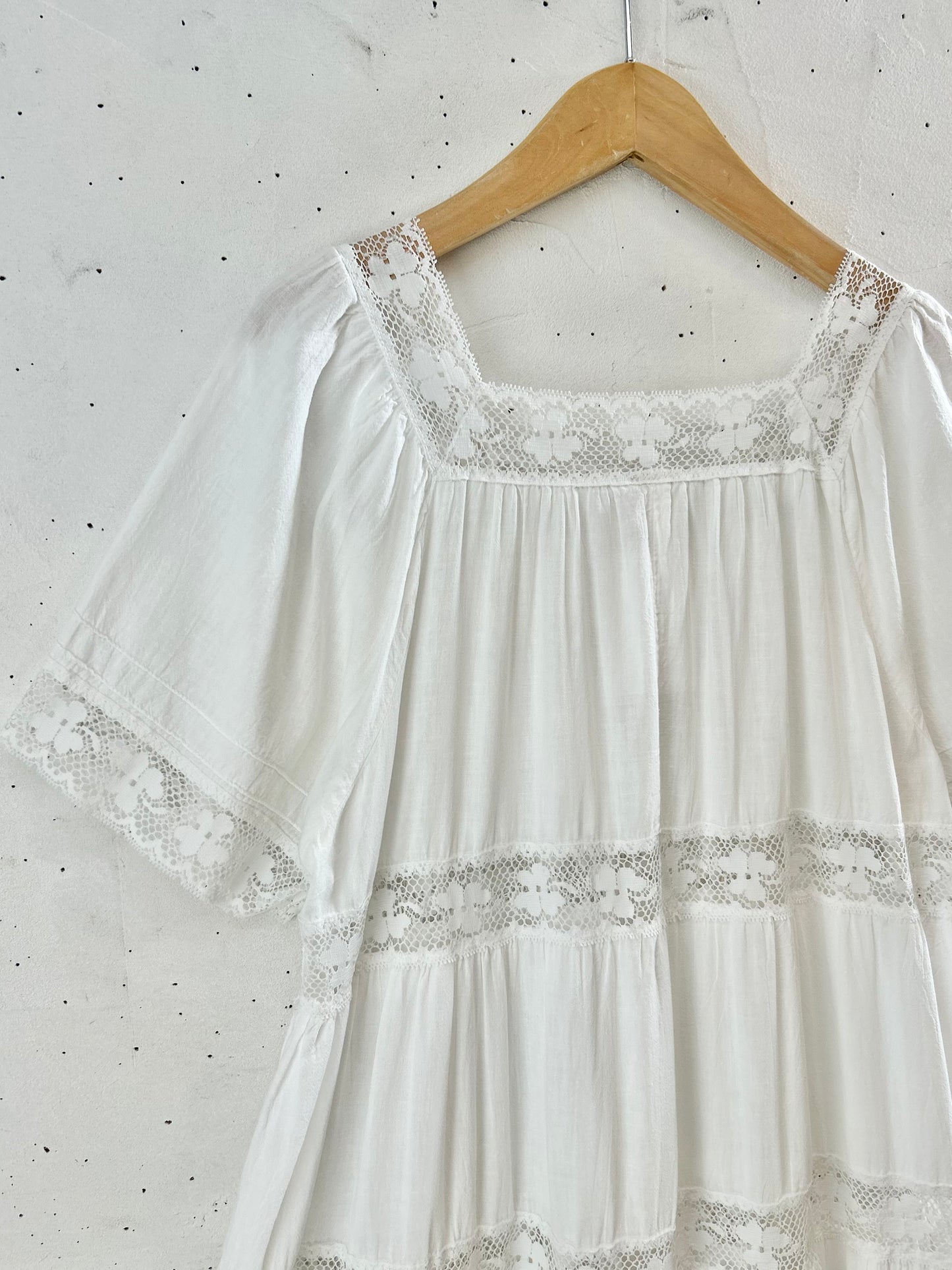 Vintage White Dress [F30481]