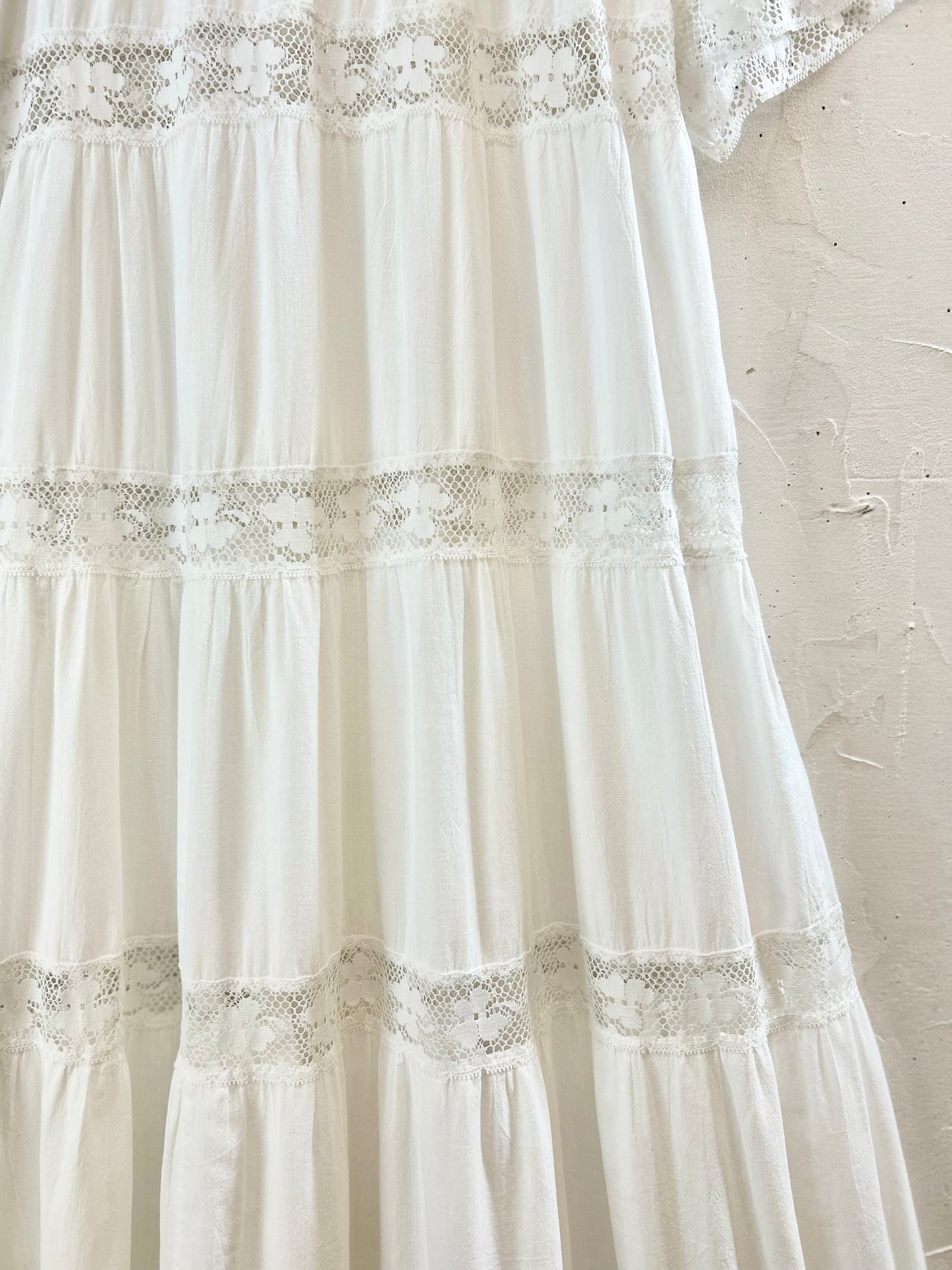 Vintage White Dress [F30481]