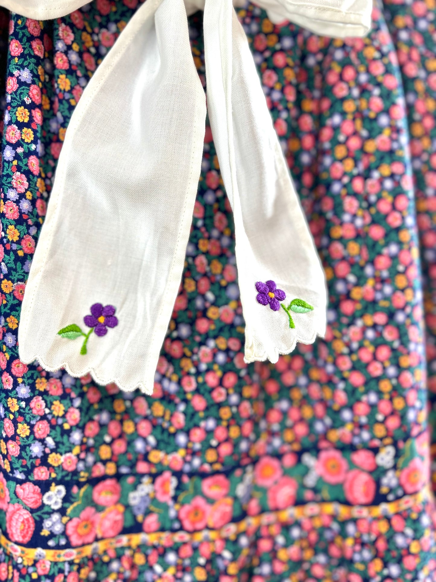 Vintage Apron [F30512]