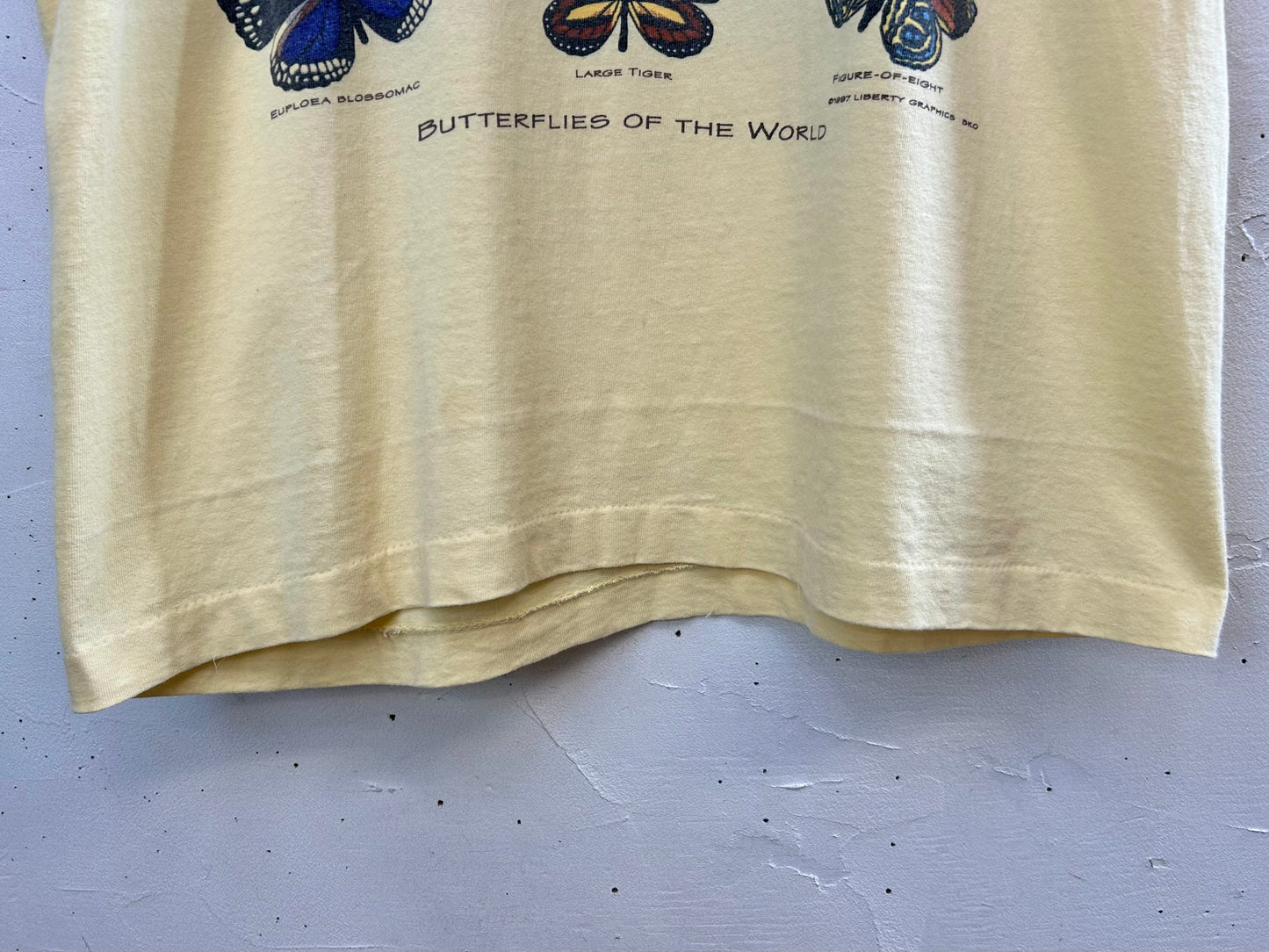 '90s Vintage T-Shirt [D30068]