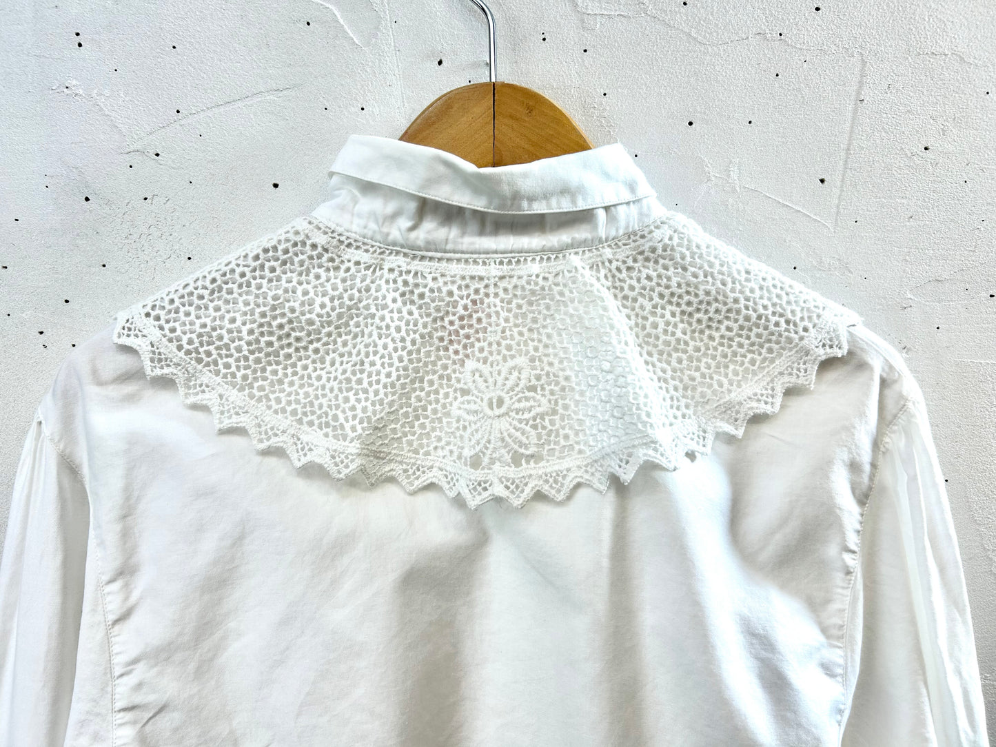 Vintage White Blouse MADE IN FRANCE [H28307]