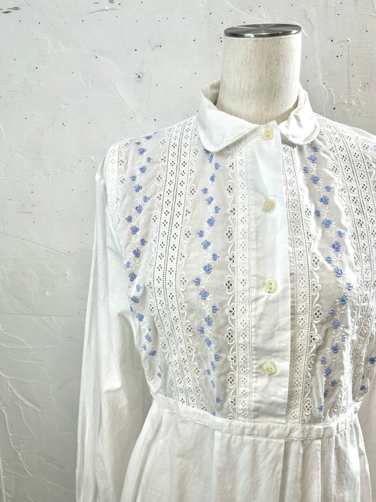 Vintage White Dress [B29627]