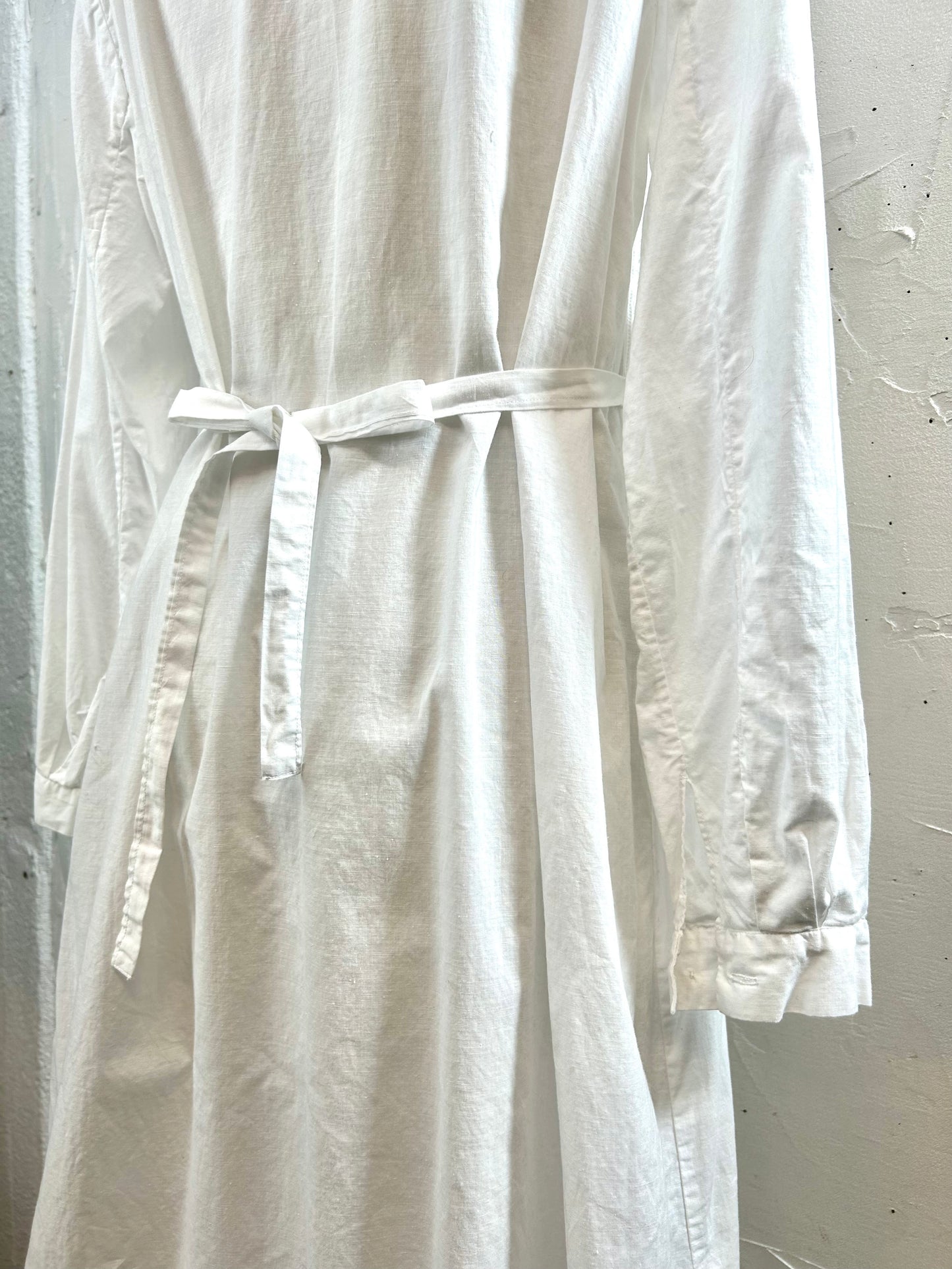 Vintage White Dress [B29627]