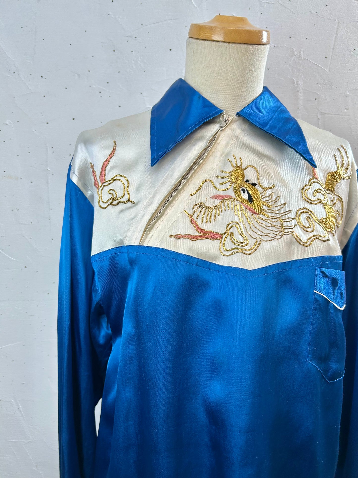 '40s-’50s Souvenir Embroidered Shirt [C29858]