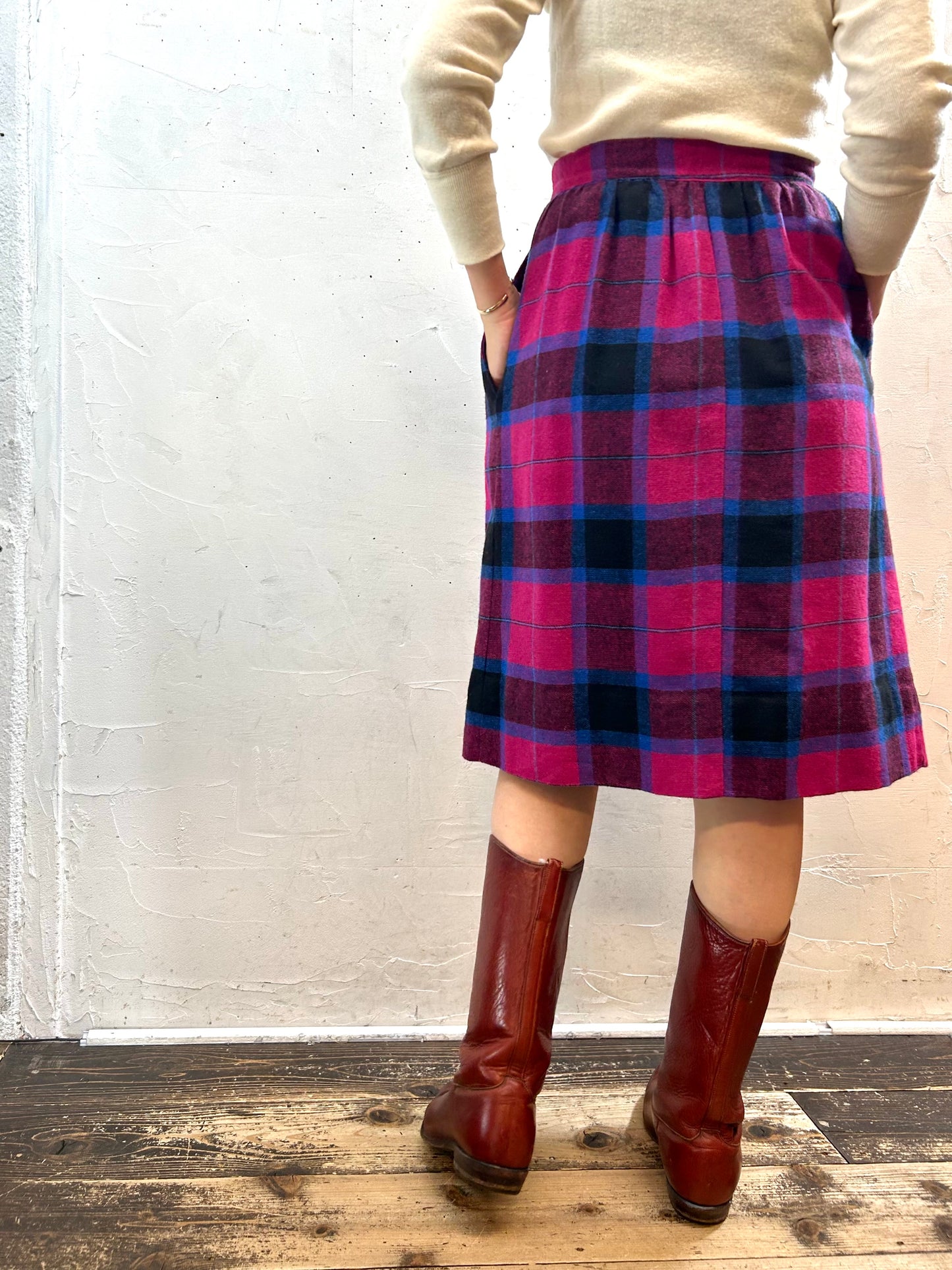 Vintage Plaid Skirt  MADE IN USA  [I28528]