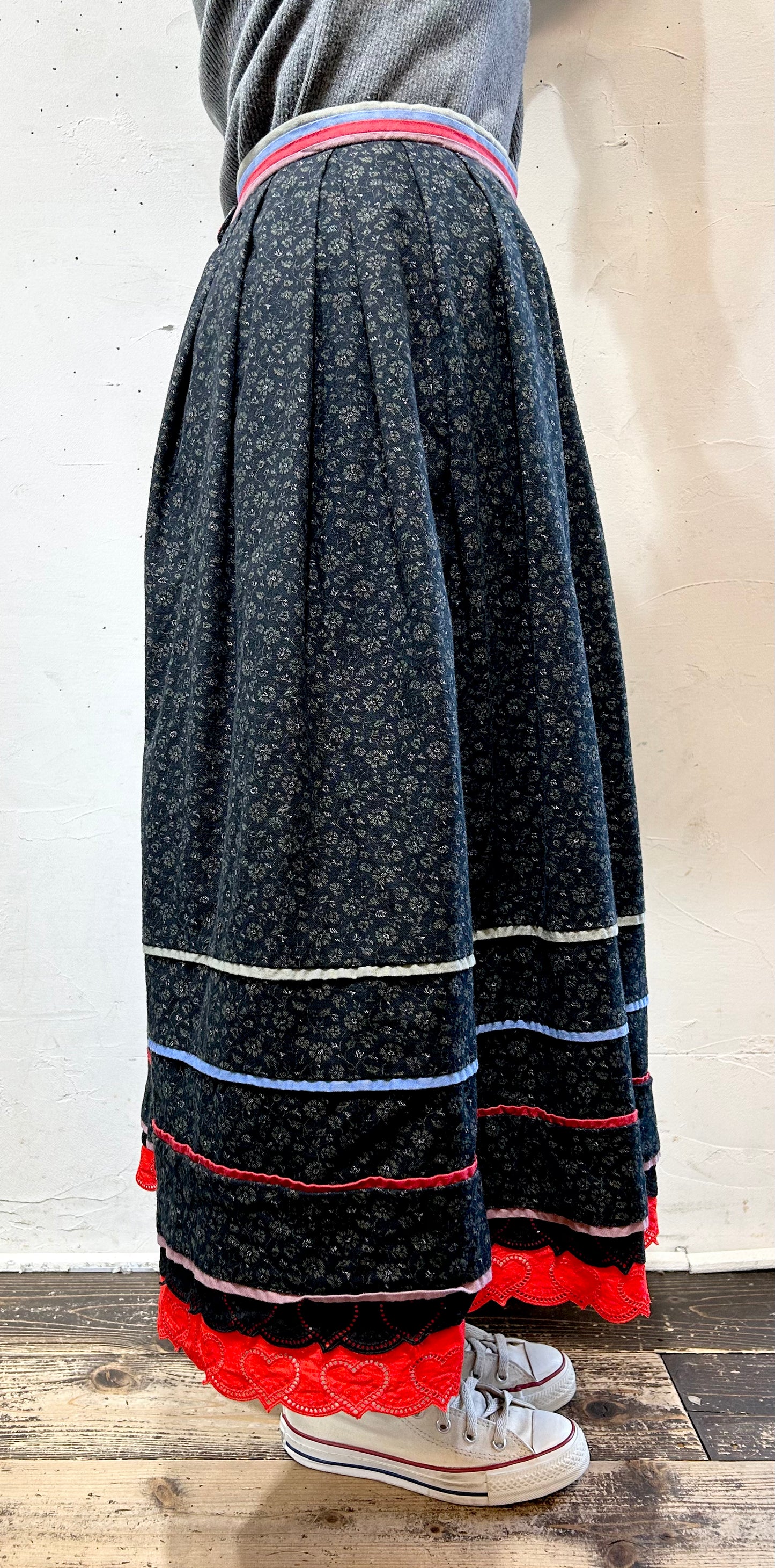 Vintage Tyrol Skirt [L25850]