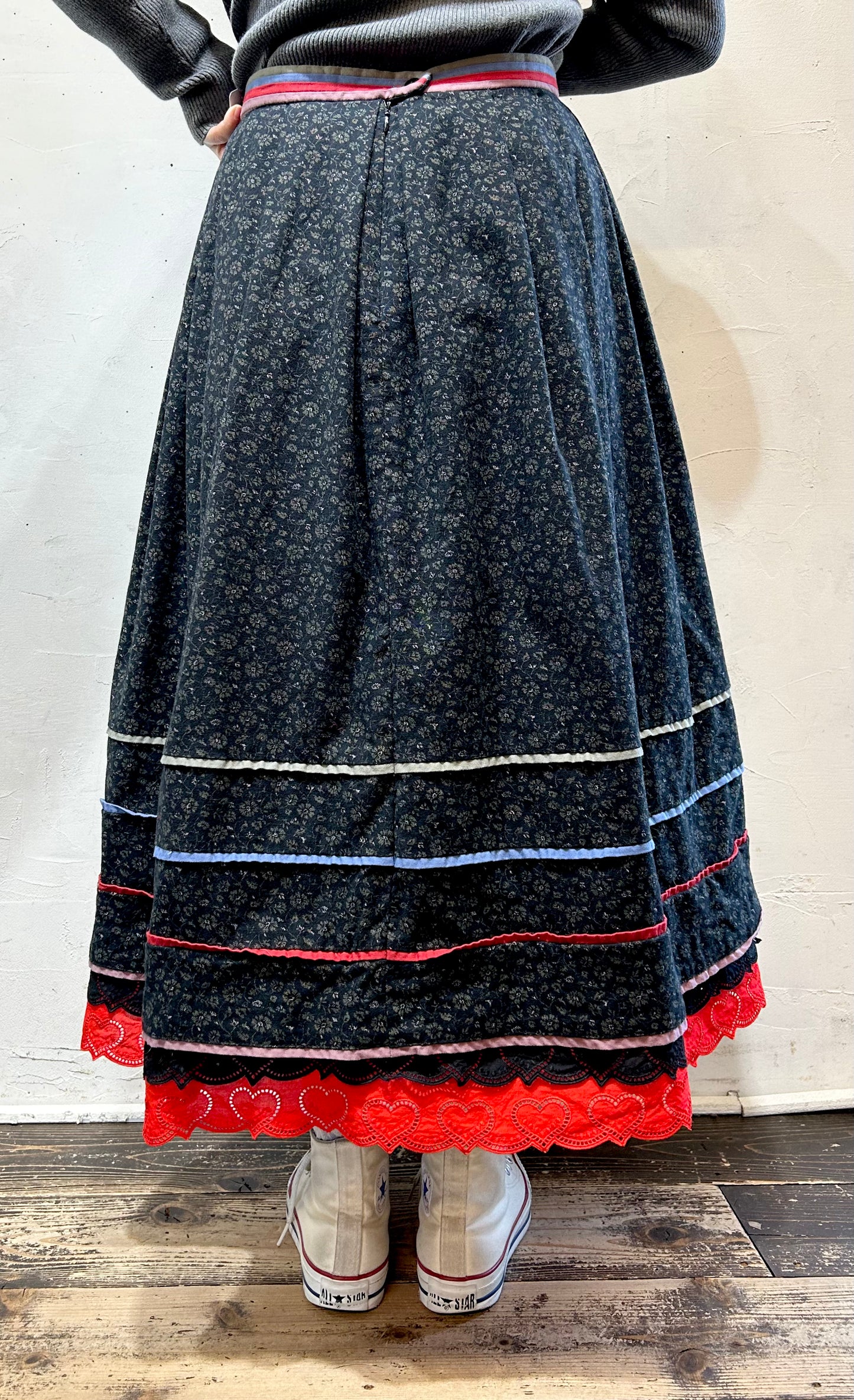 Vintage Tyrol Skirt [L25850]