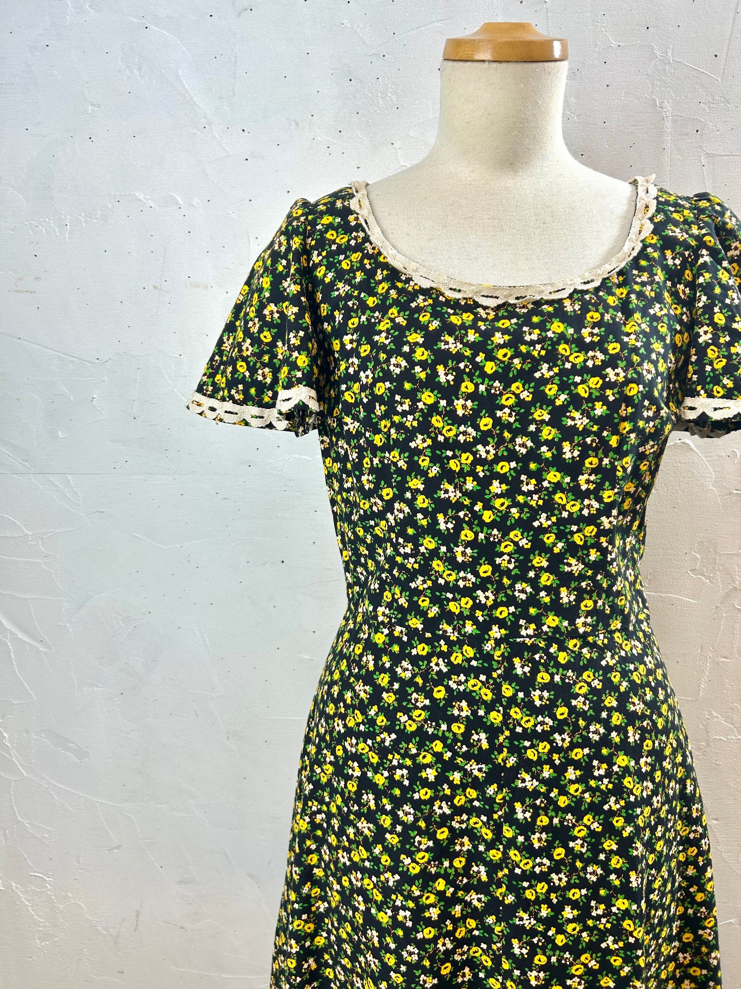 Vintage Flower Dress  [A29424]