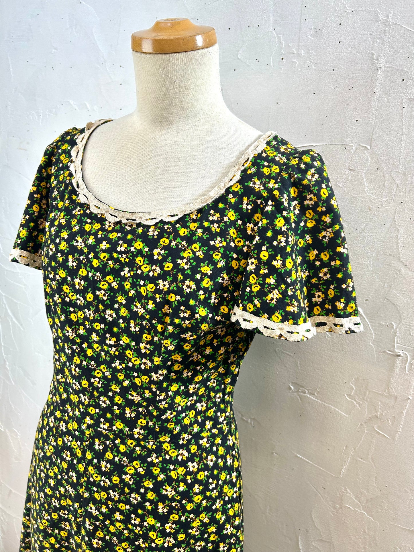 Vintage Flower Dress  [A29424]