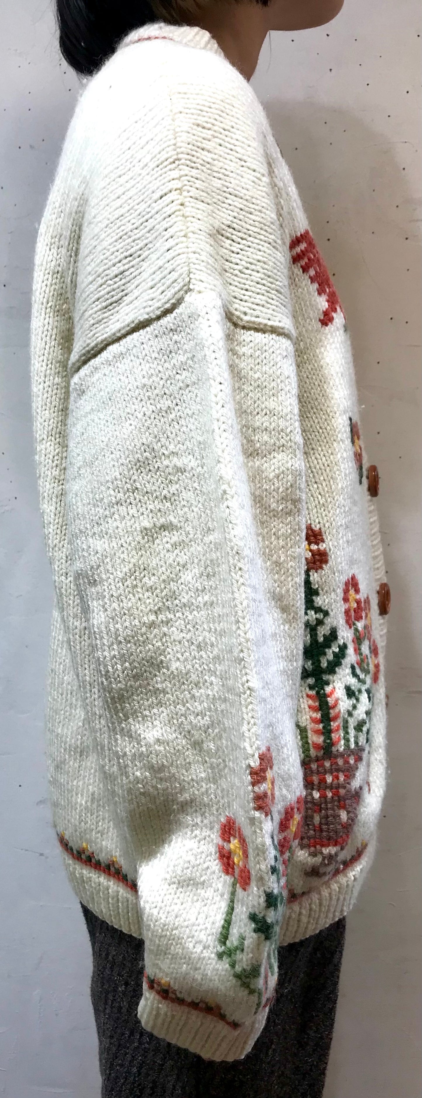 Vintage Hand Knit Cardigan [K25424]