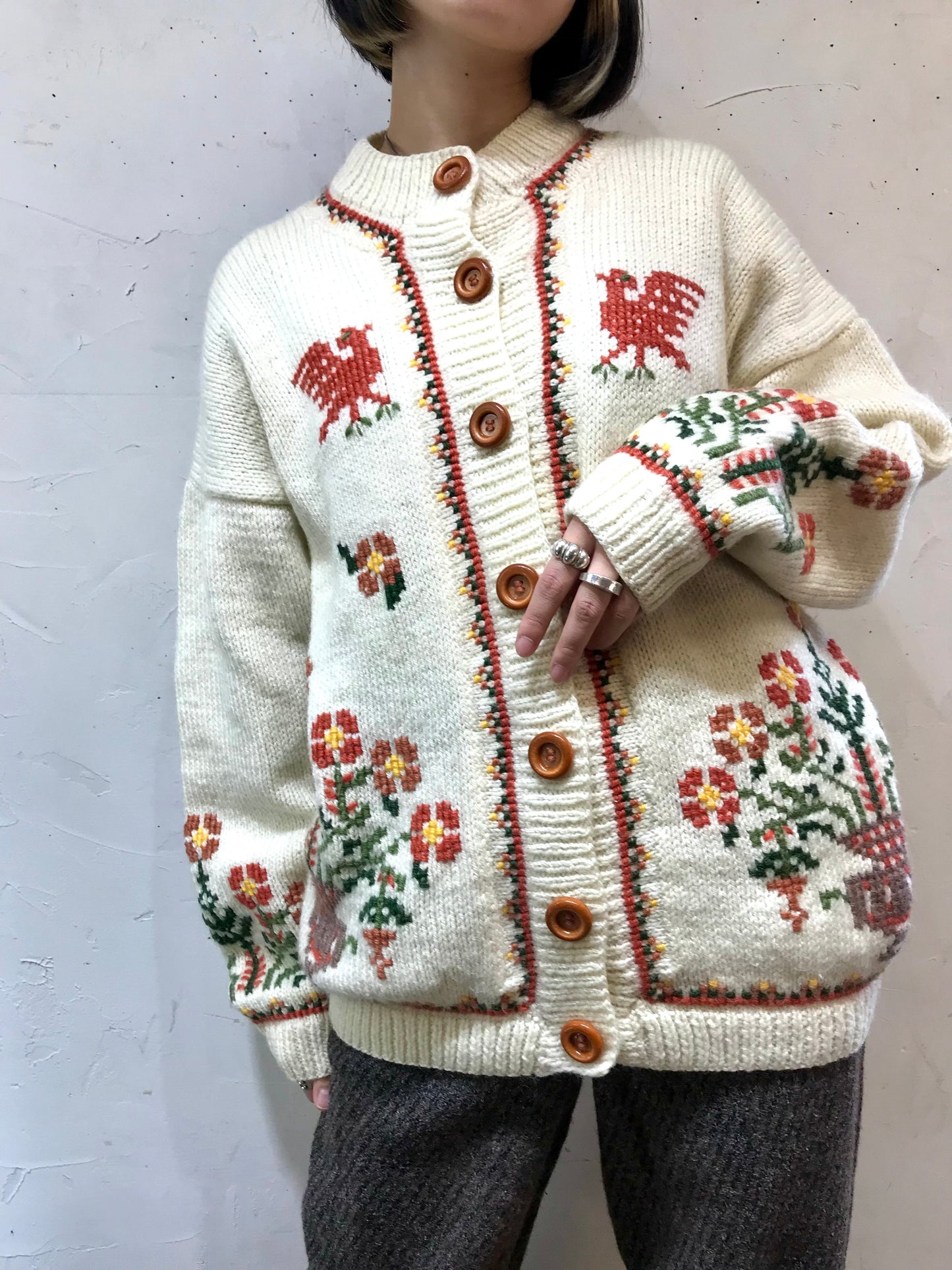 Vintage Hand Knit Cardigan [K25424]