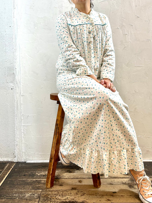 Vintage Dead Stock Flannel Dress  MADE IN BRITISH HONG KONG [J287468]