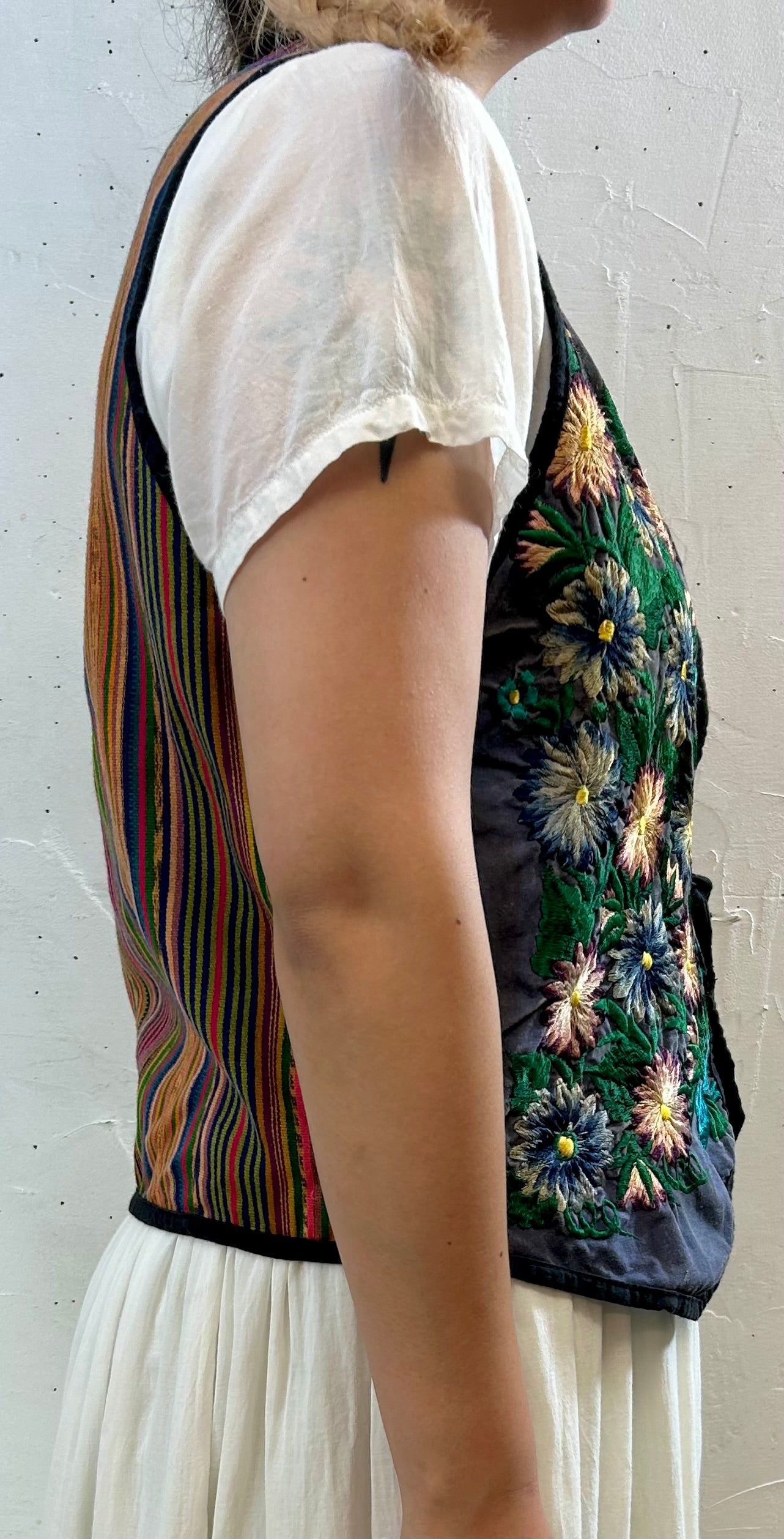 Vintage Guatemala Embroidery Vest [H28127]
