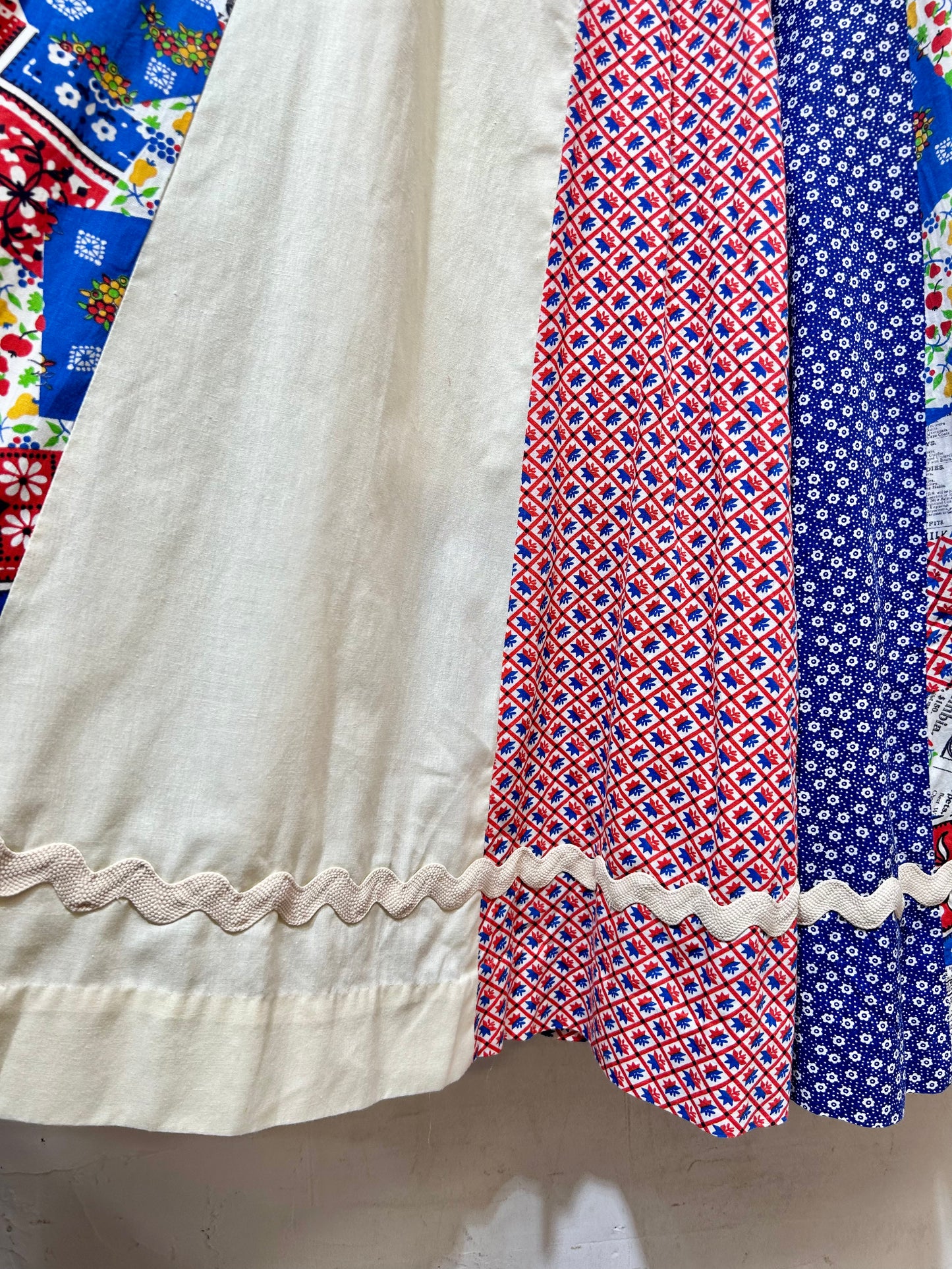 ’70s Vintage Patchwork Skirt [J25415]