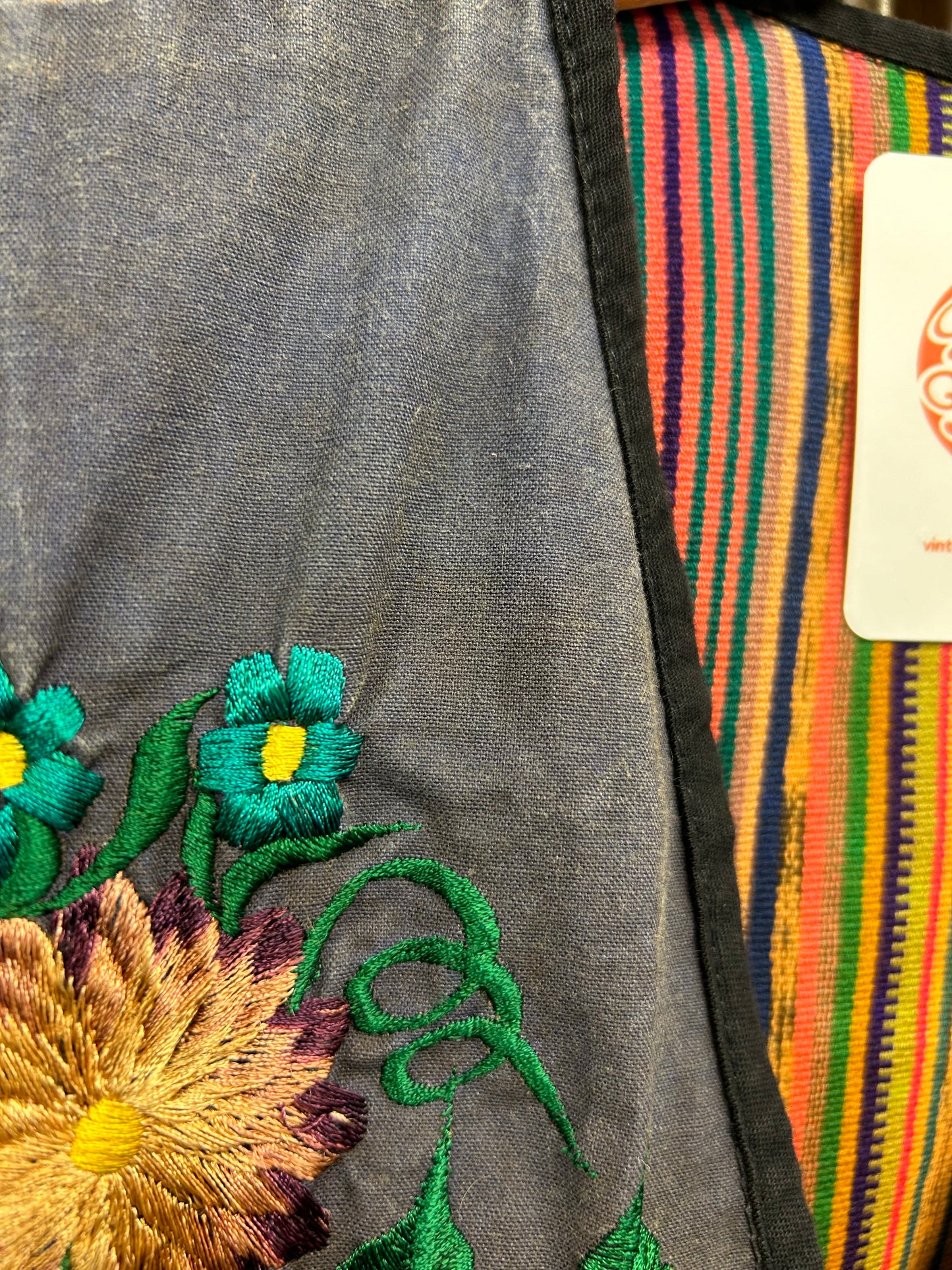 Vintage Guatemala Embroidery Vest [H28127]