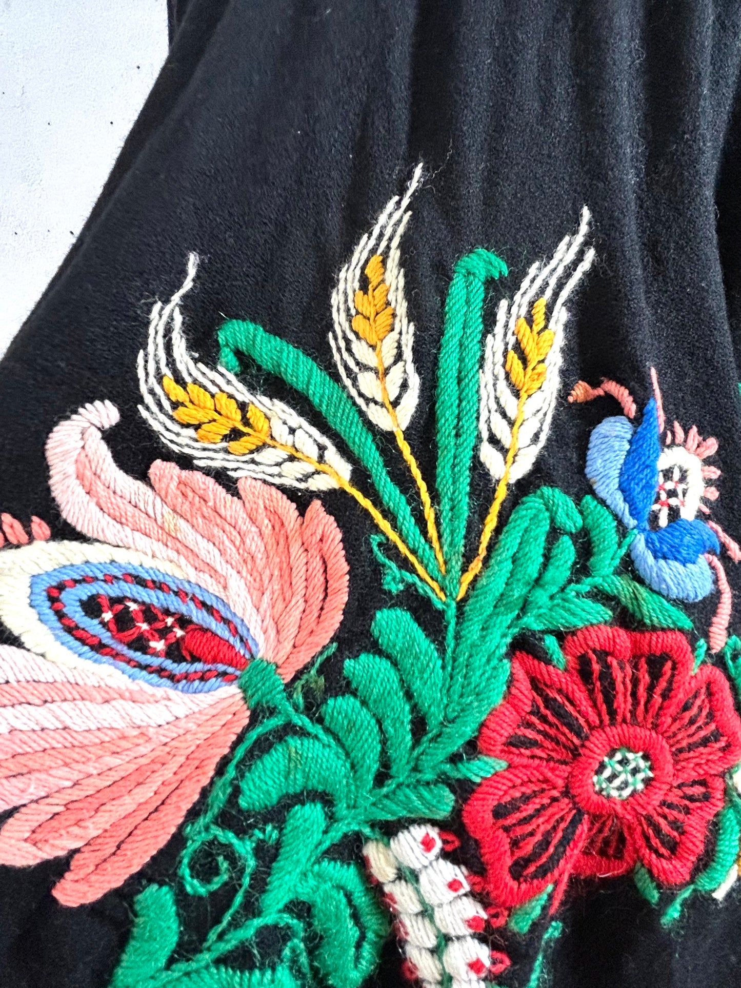 Vintage Embroidery Skirt [F27808]