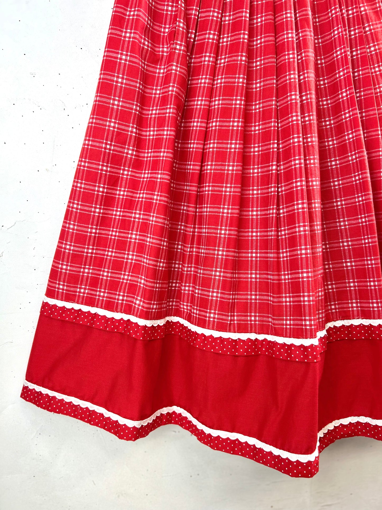 Vintage Skirt Made in Austria [D30060]