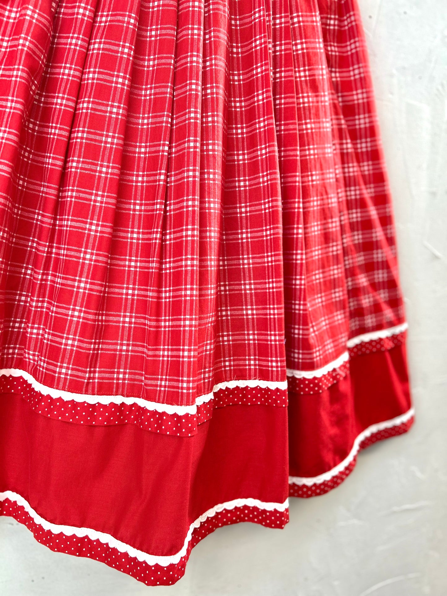 Vintage Skirt Made in Austria [D30060]