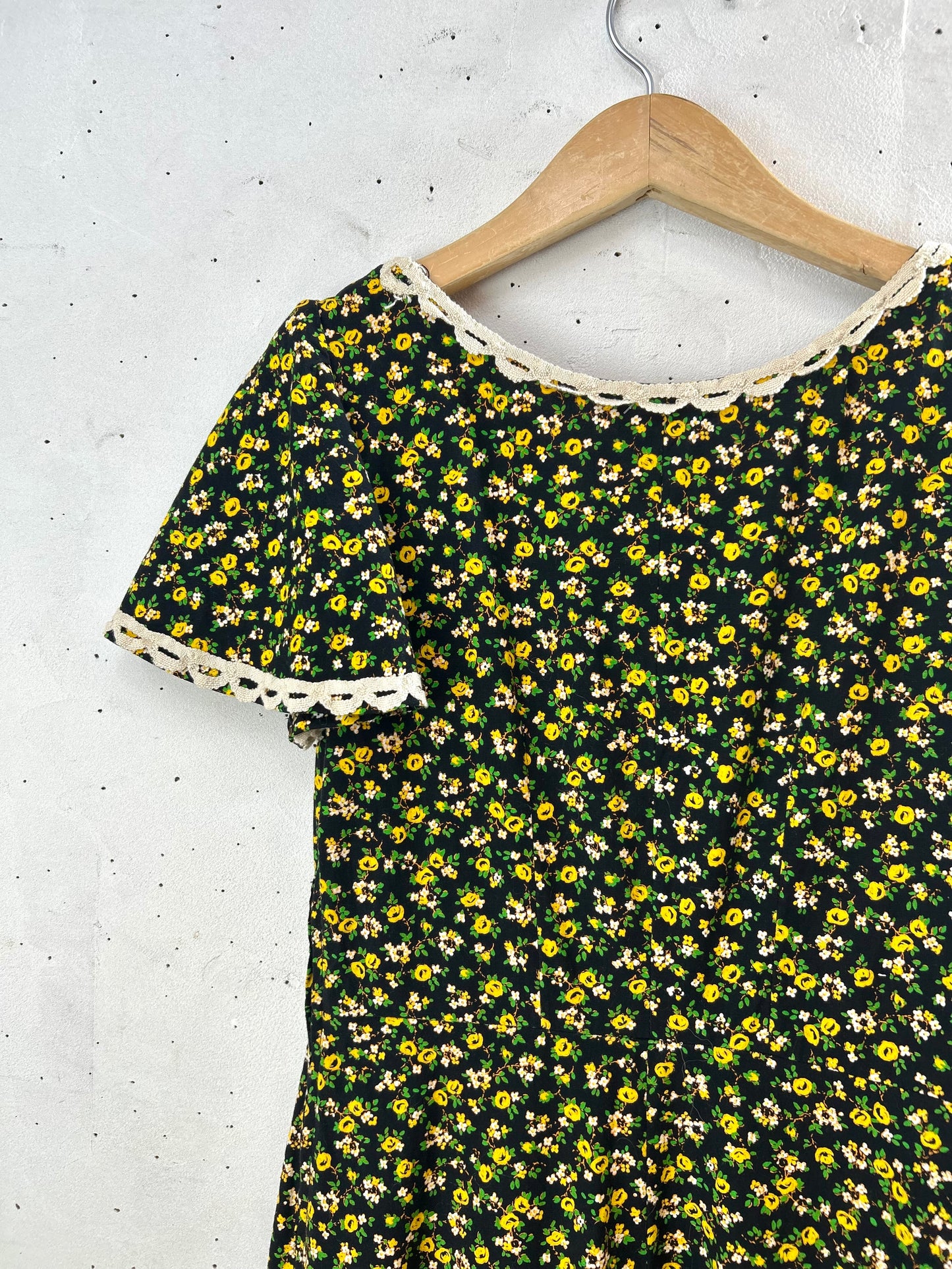 Vintage Flower Dress  [A29424]