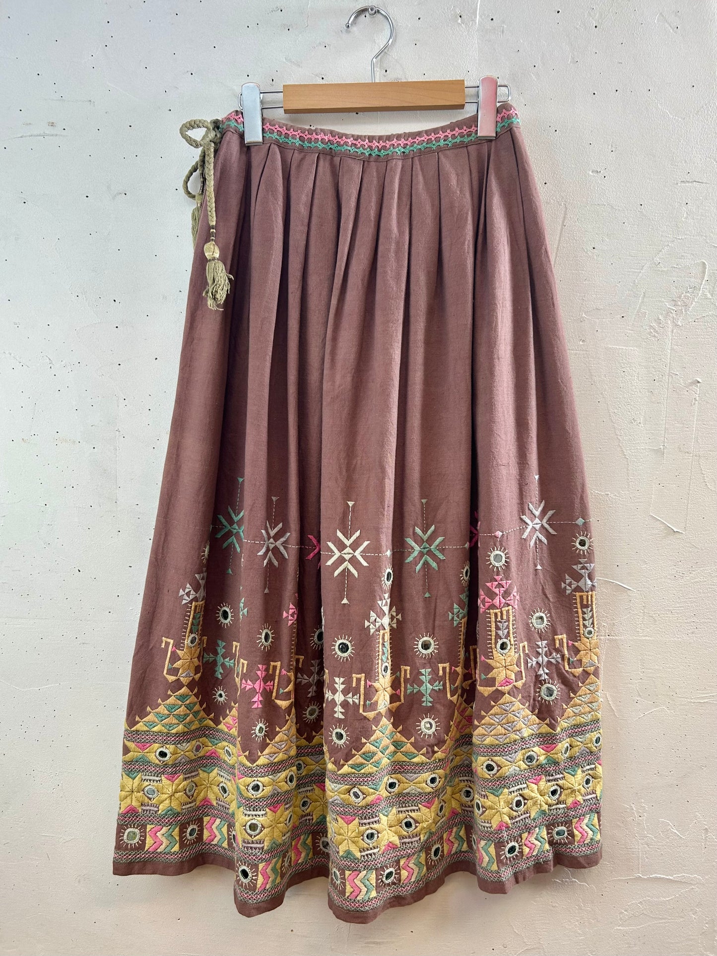 Vintage Mirror Work Embroidery Skirt [E30276]