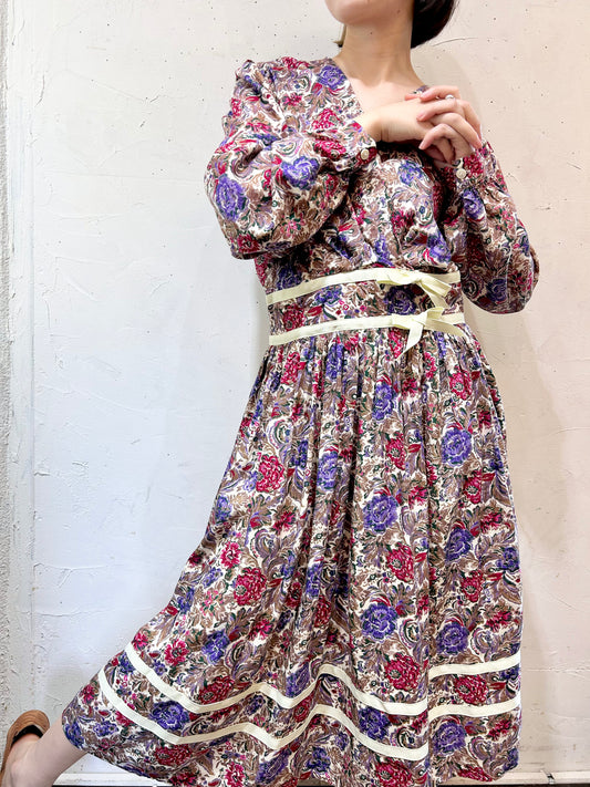 Vintage Flower Dress [K25443]