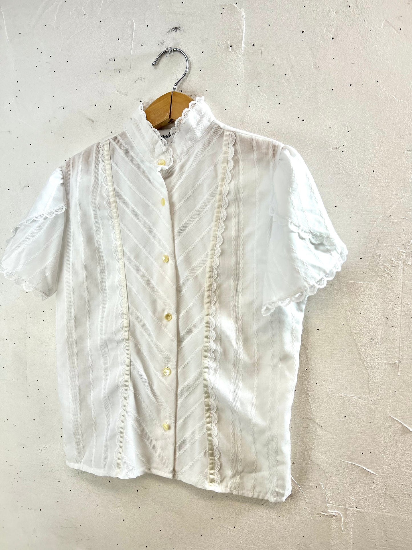 Vintage White Blouse [C29872]