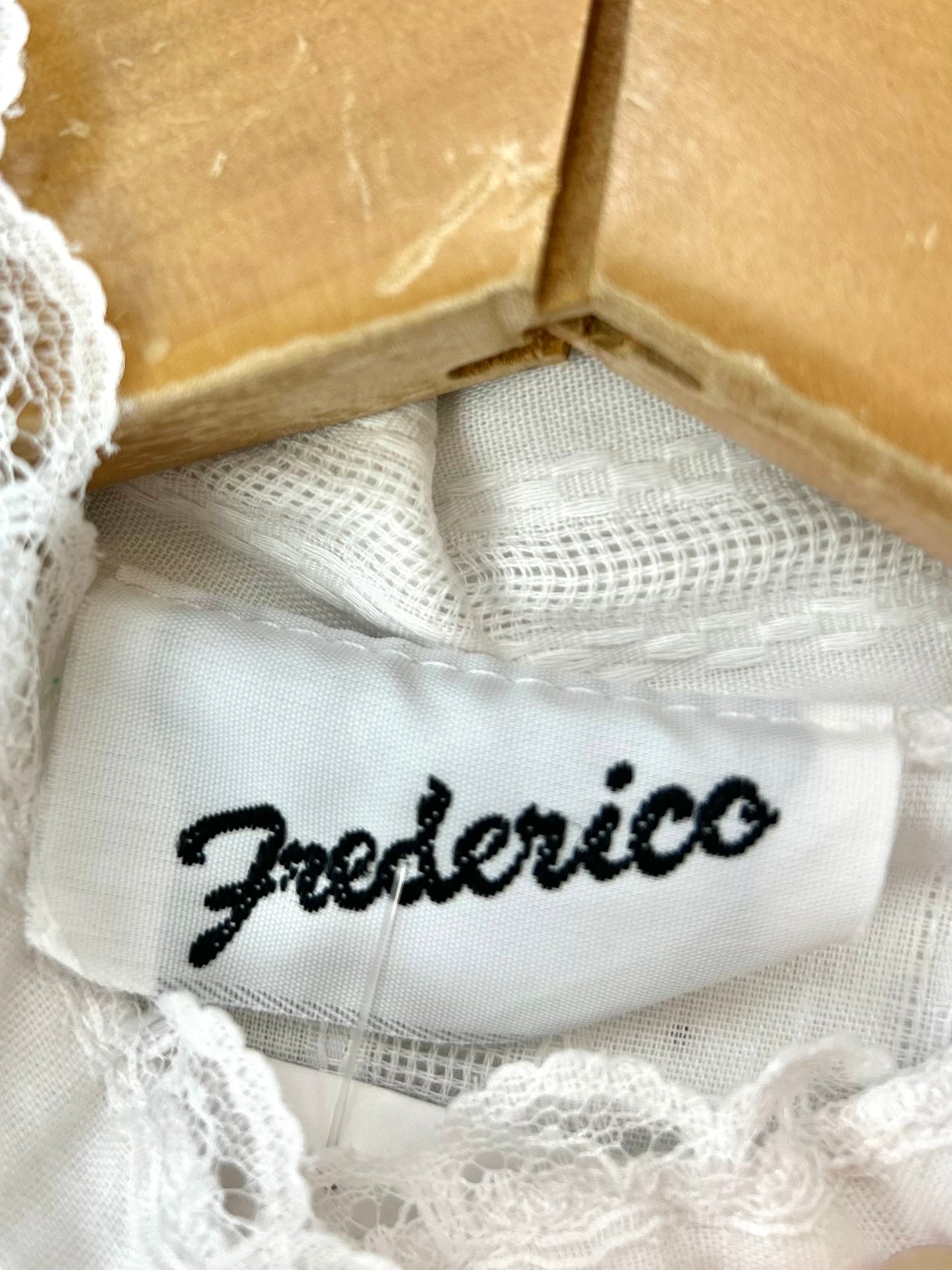 Vintage White Blouse [C29872]