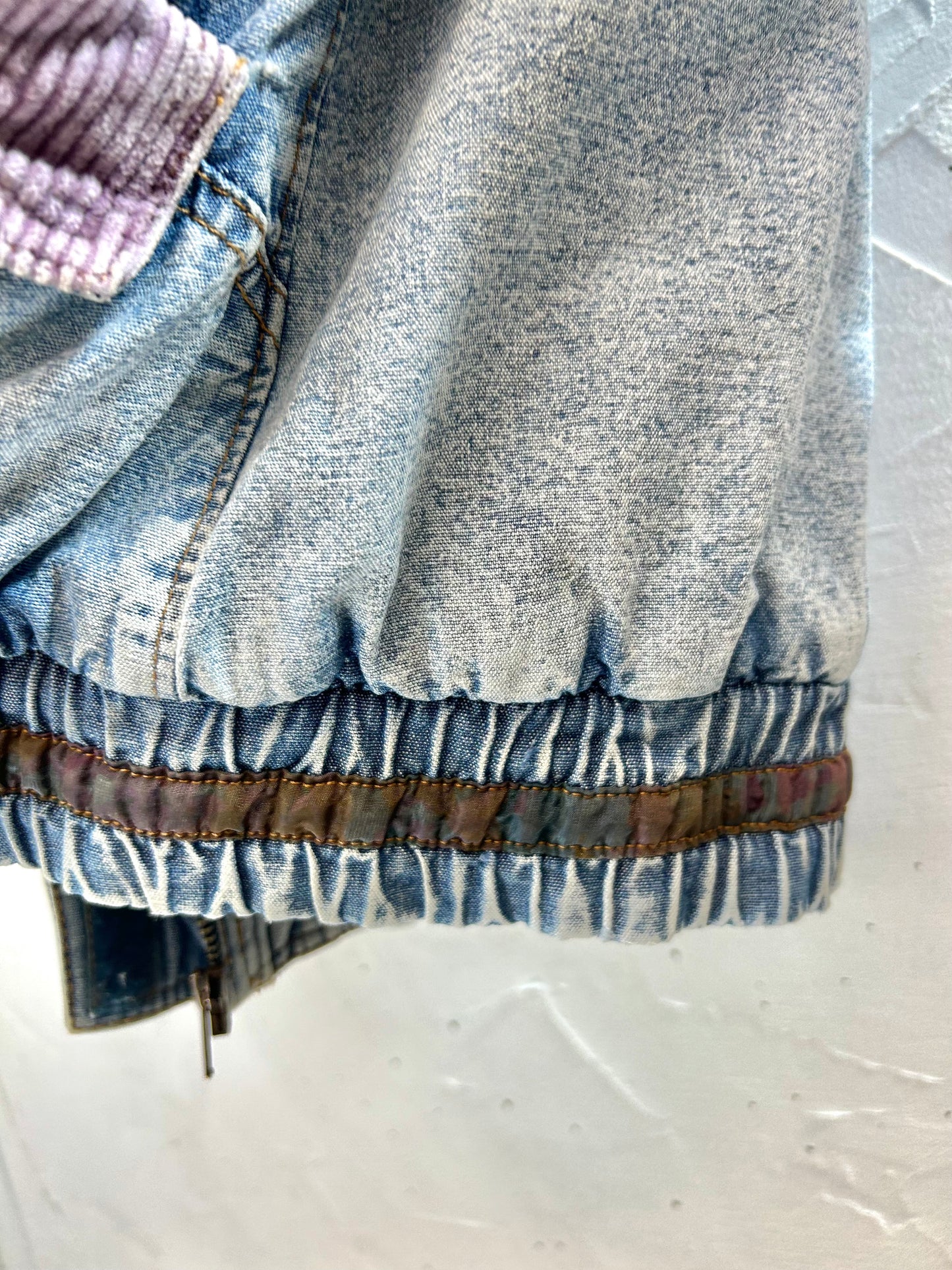 Vintage Denim Jacket [A24450]