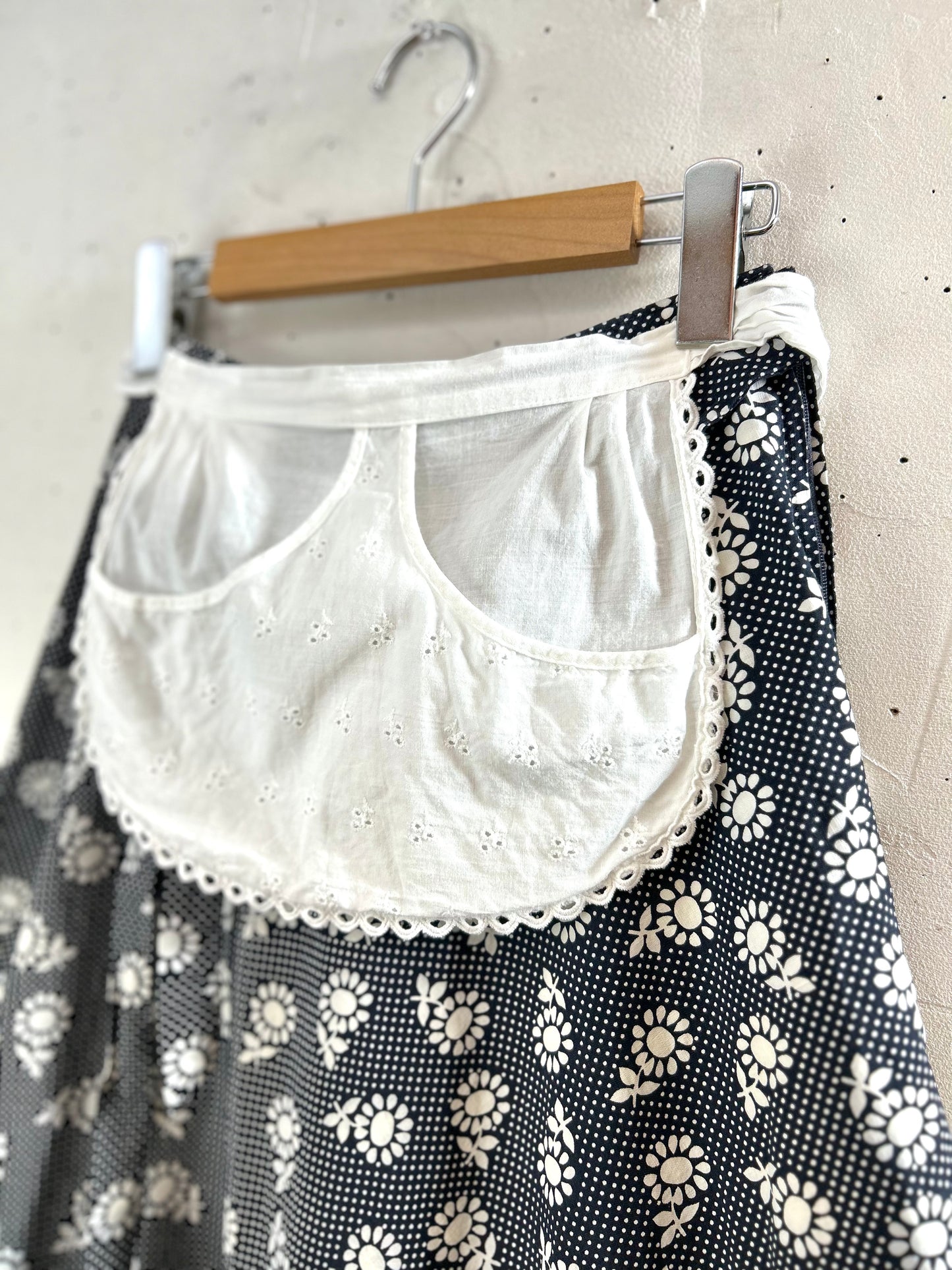 Vintage  Apron [C29870]