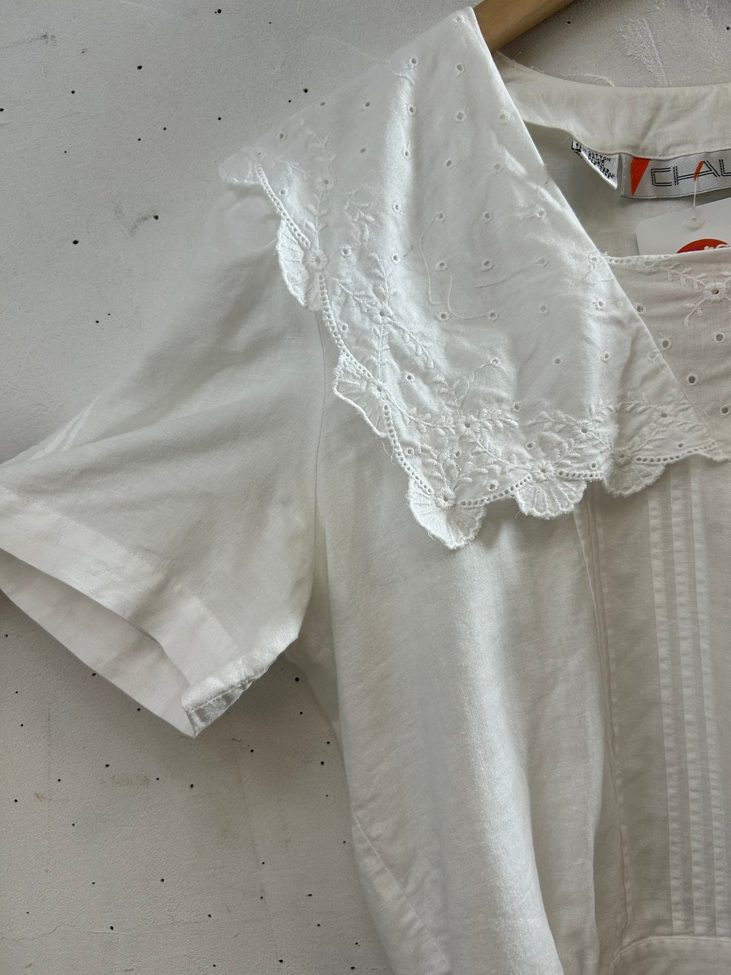 Vintage White Blouse [F27649]