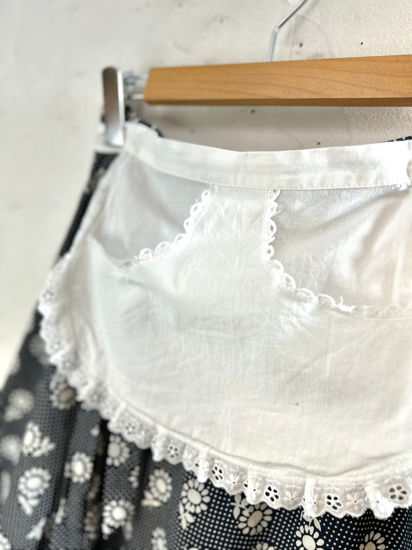 Vintage  Apron [C29868]