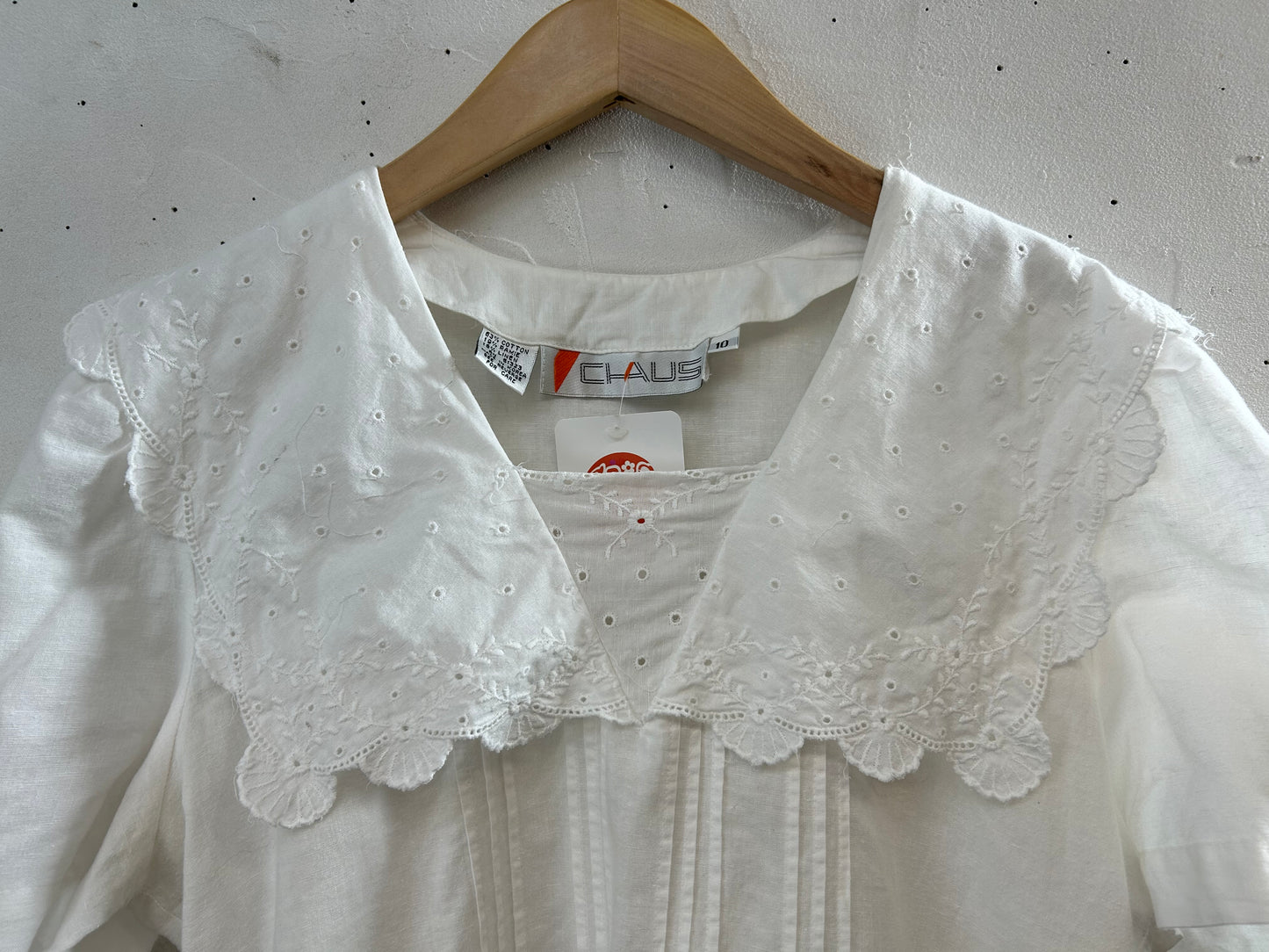 Vintage White Blouse [F27649]