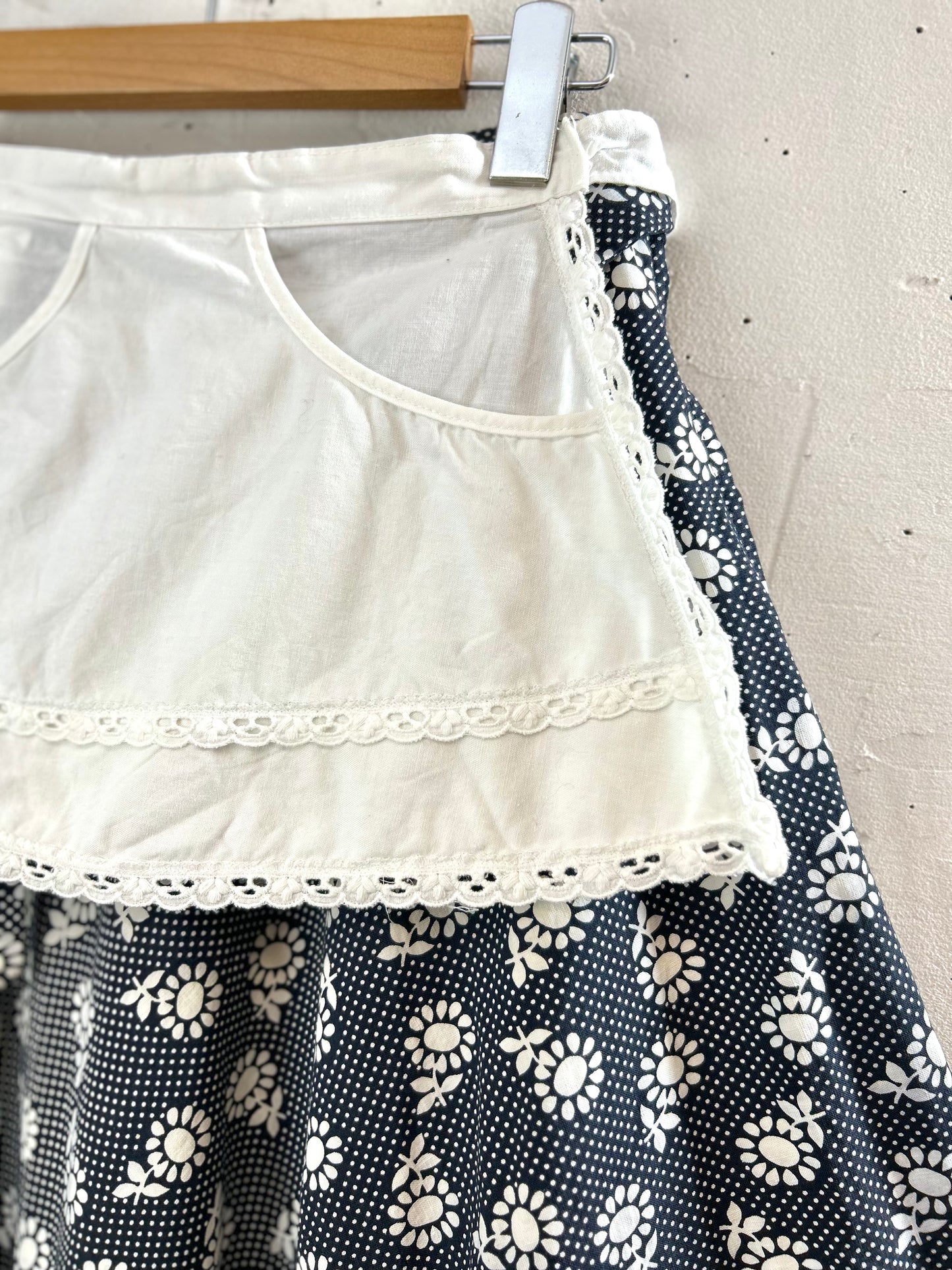 Vintage  Apron [C29867]