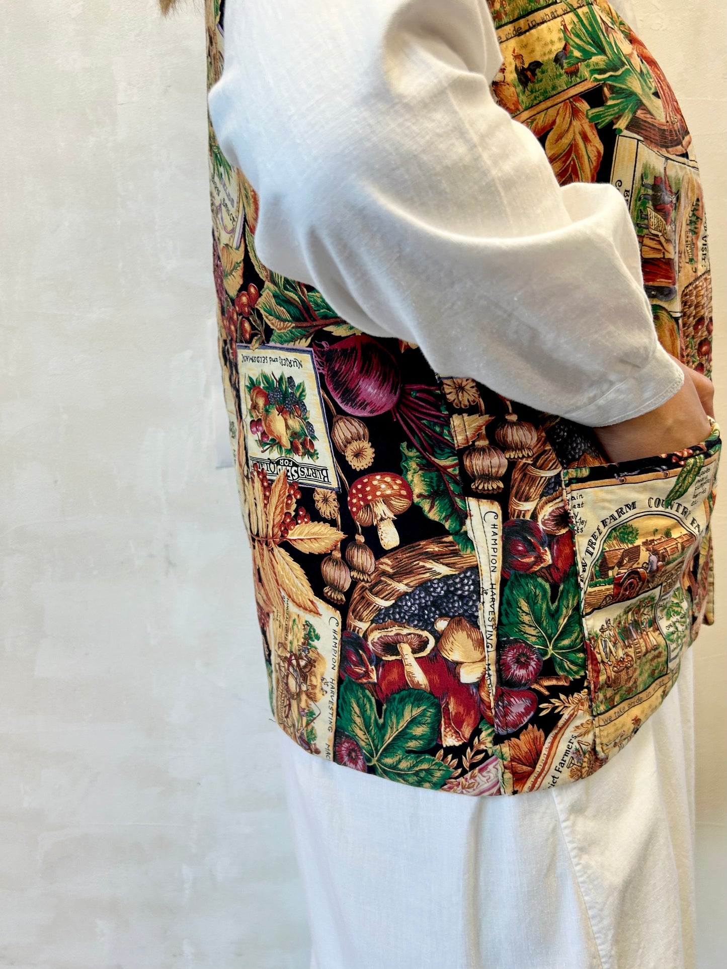 Vintage Handmade Vest [H28332]